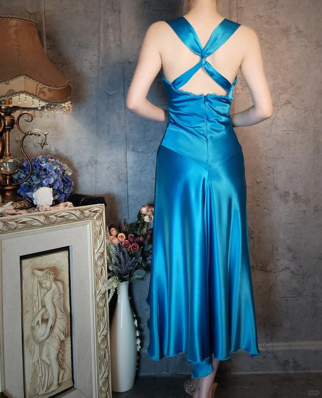 V-neck long sleeveless rhinestone navy blue Homecoming Dresses