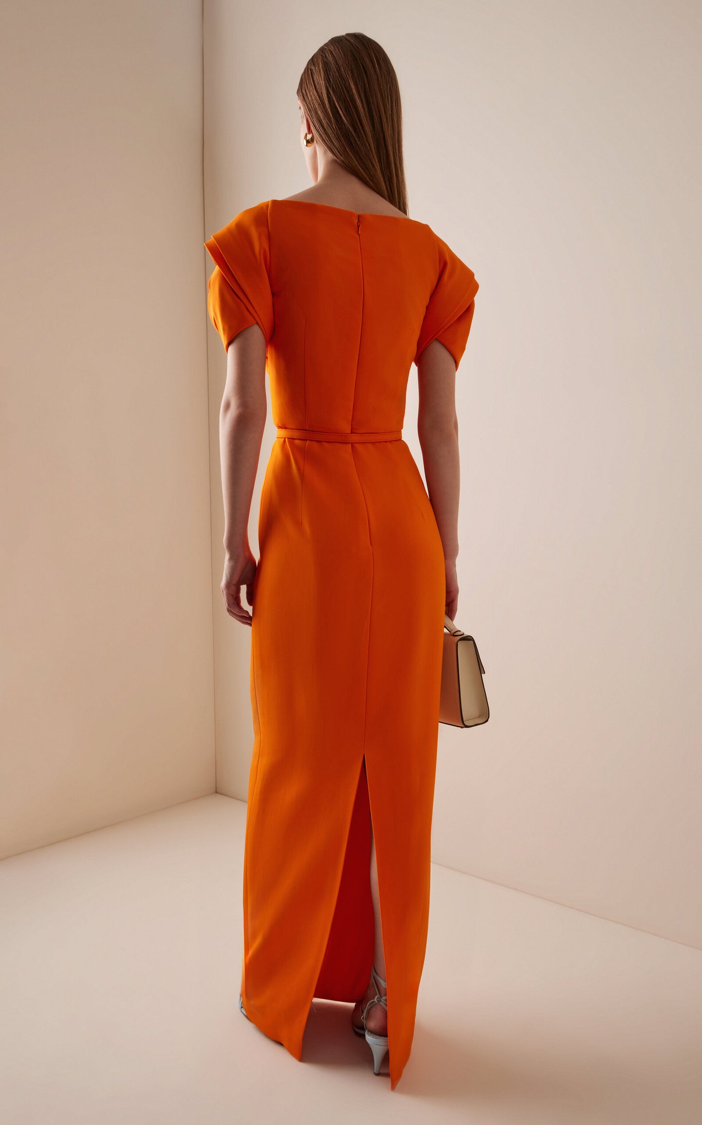Stretch-Cady Column Gown  Stretch-Cady Column  Gentle beautiful and grand