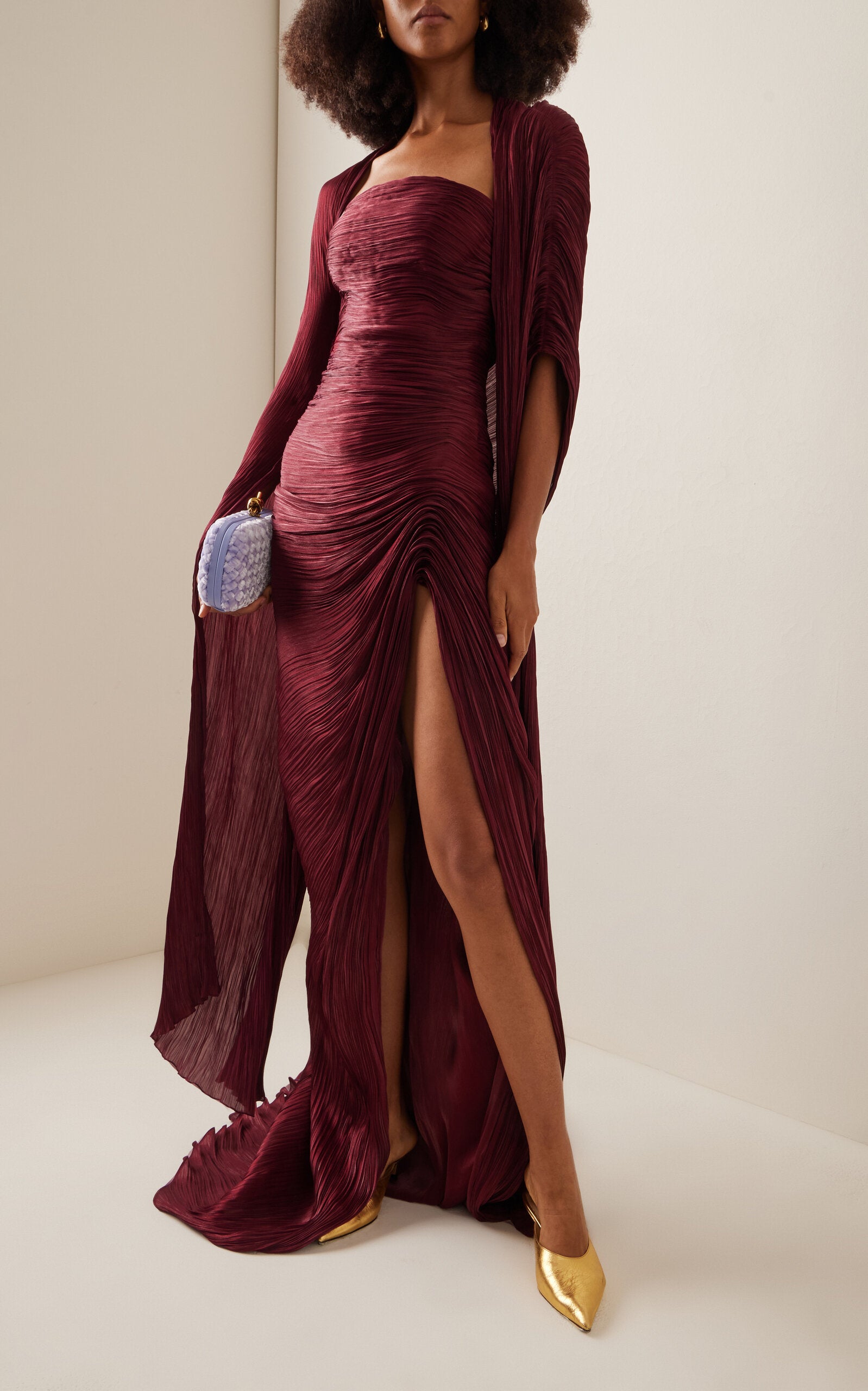 Hand-Pleated Satin Gown Gentle beautiful and grand