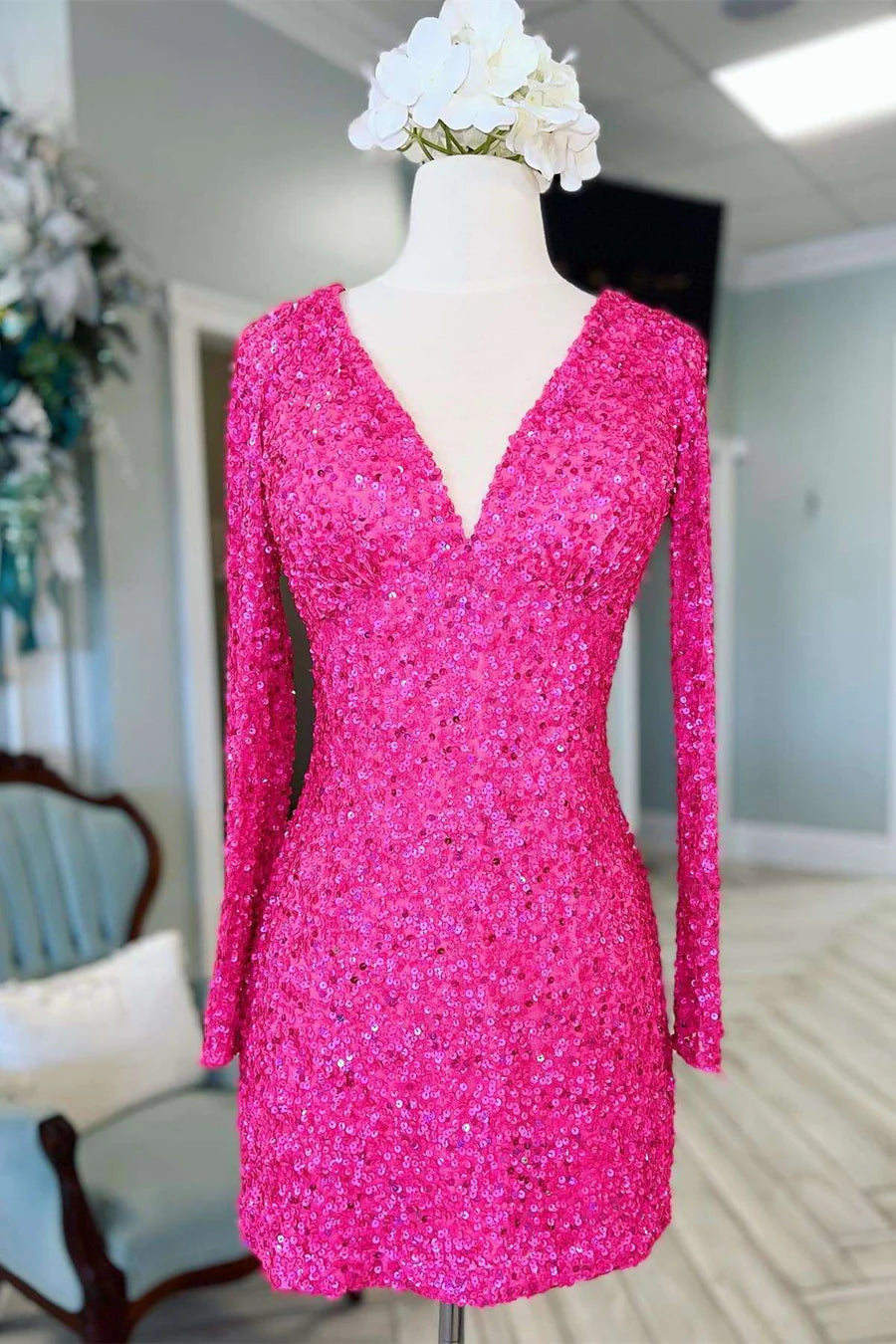 Sequin V-Neck Long Sleeve Short Homecoming Dress