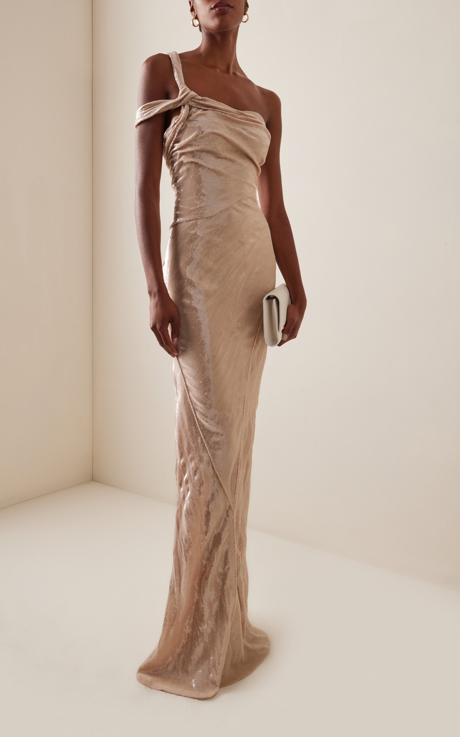 Twisted Sequined Silk Gown Gentle beautiful and grand