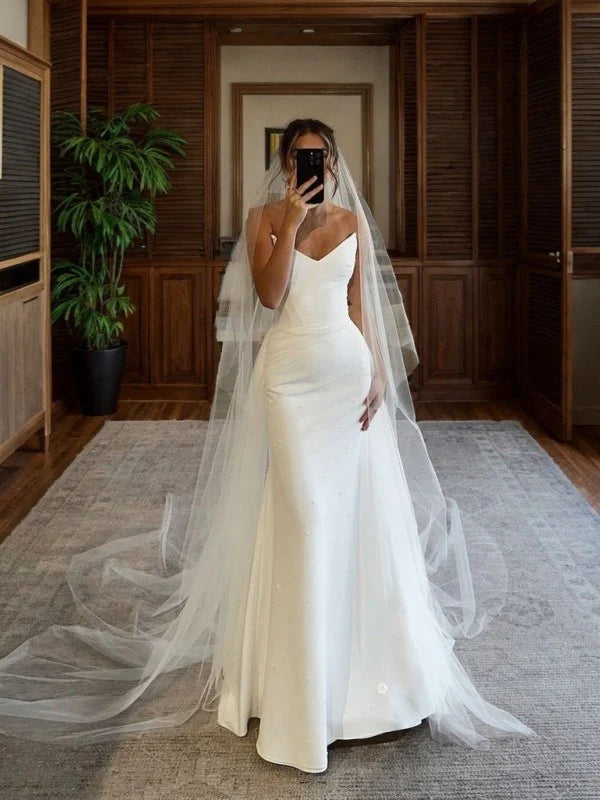 Mermaid Strapless White Satin Wedding Dresses with Pearls