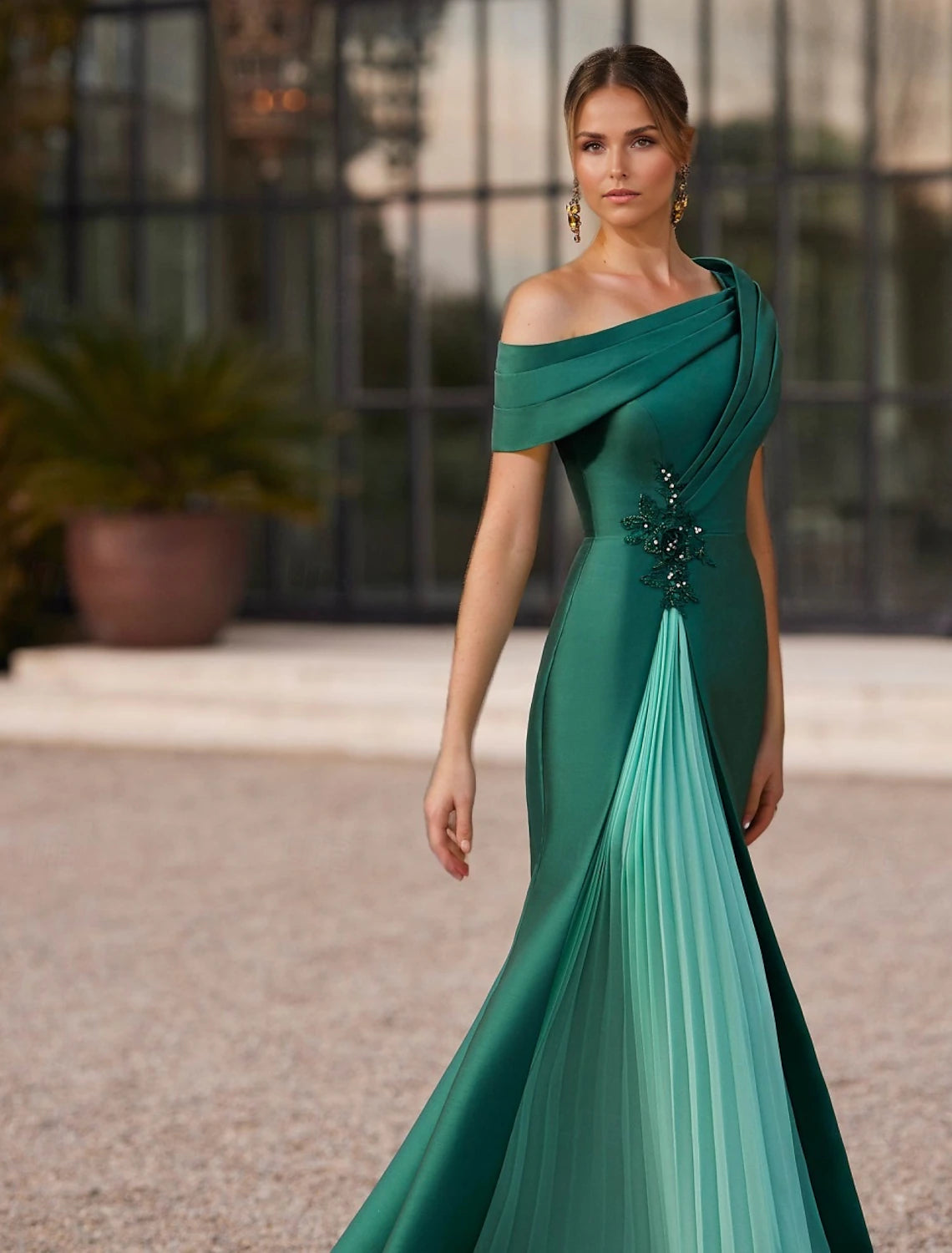 Mermaid / Trumpet Evening Gown Elegant Pleated Dress Formal Satin Wedding Floor Length Short Sleeve One Shoulder Slit Embroidery Appliques