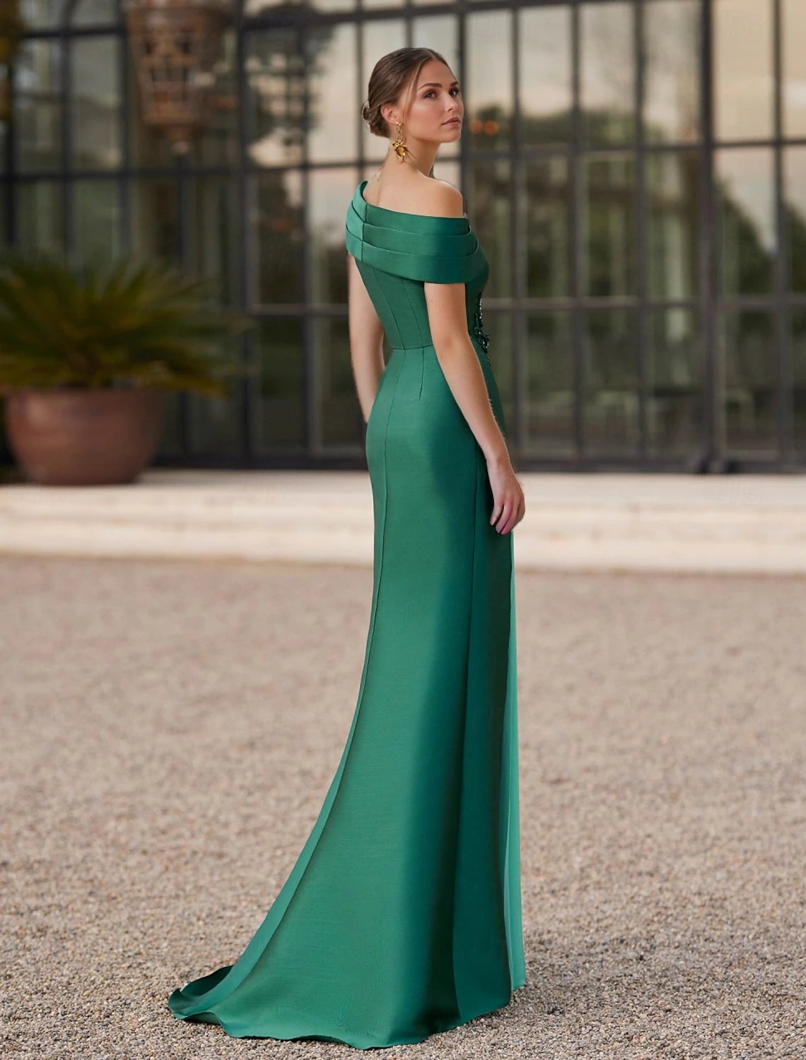 Mermaid / Trumpet Evening Gown Elegant Pleated Dress Formal Satin Wedding Floor Length Short Sleeve One Shoulder Slit Embroidery Appliques