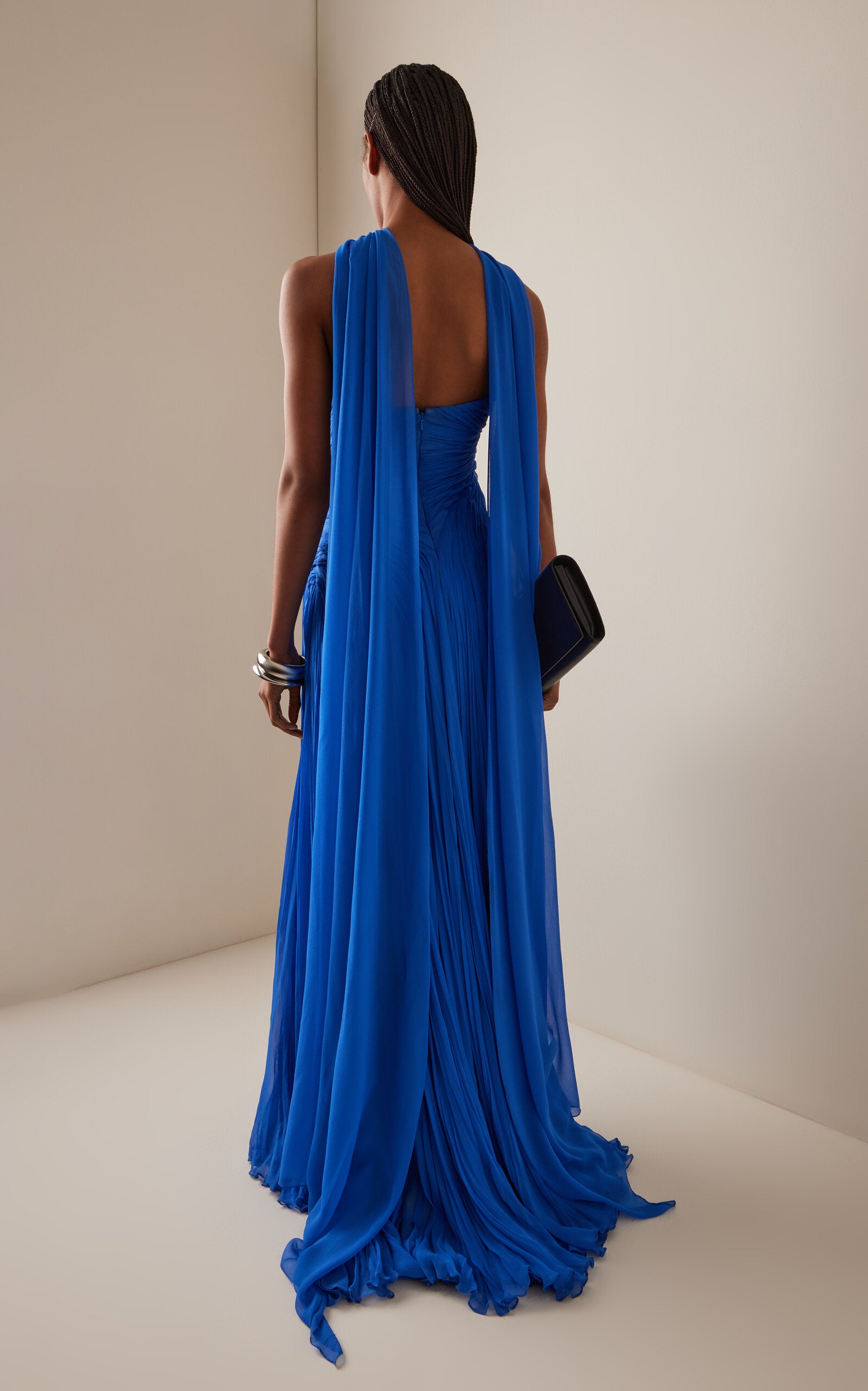 Scarf-detail Hand-Pleated Silk Gown Gentle beautiful and grand