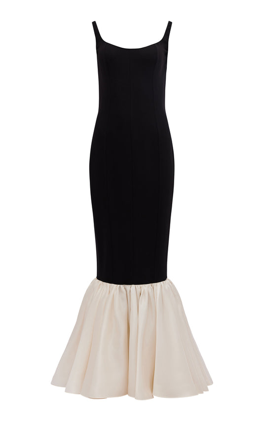 Edda Organza-Hem Silk Gown Gentle beautiful and grand