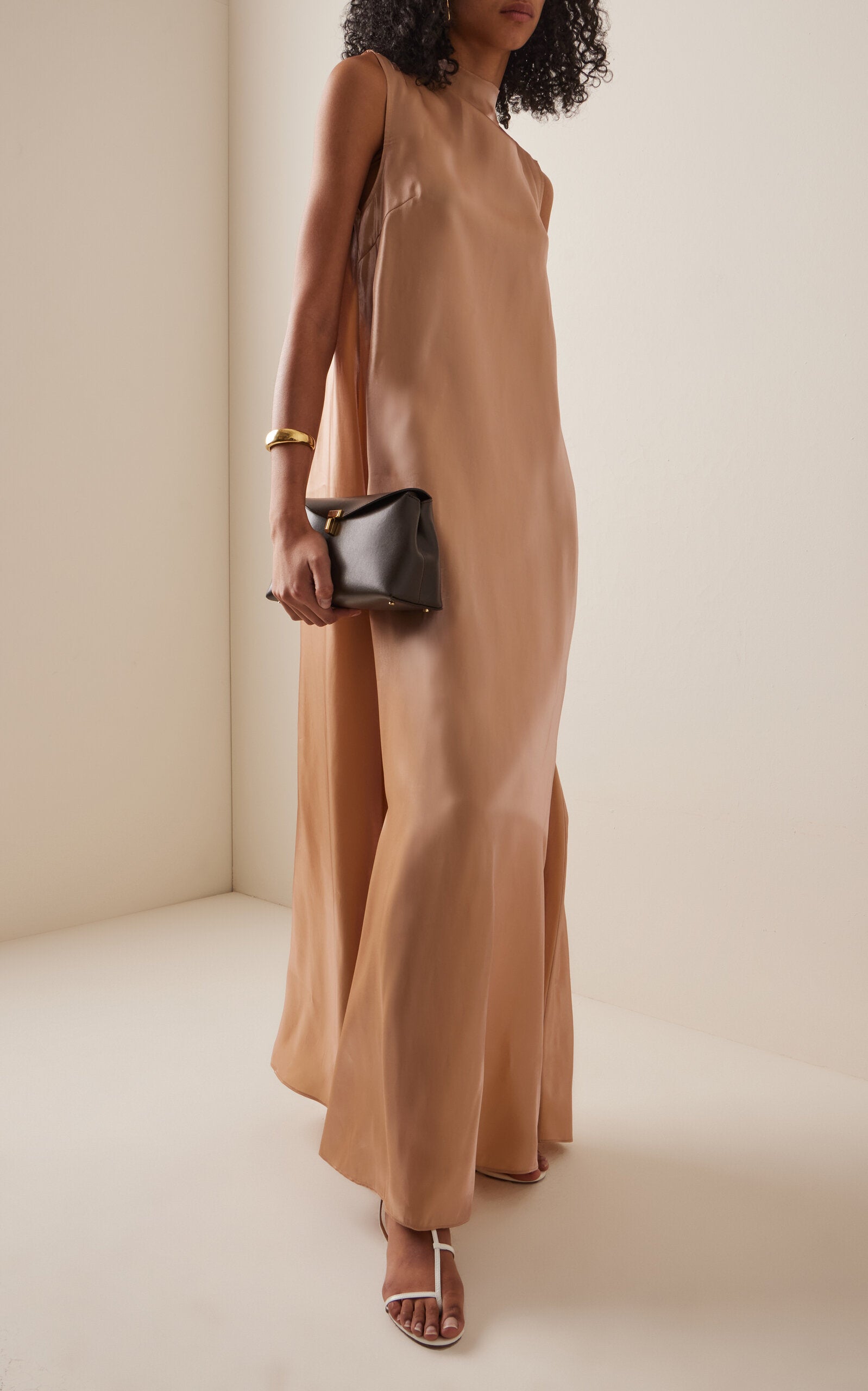 Araya Dress  Araya Simple gentle beautiful and grand