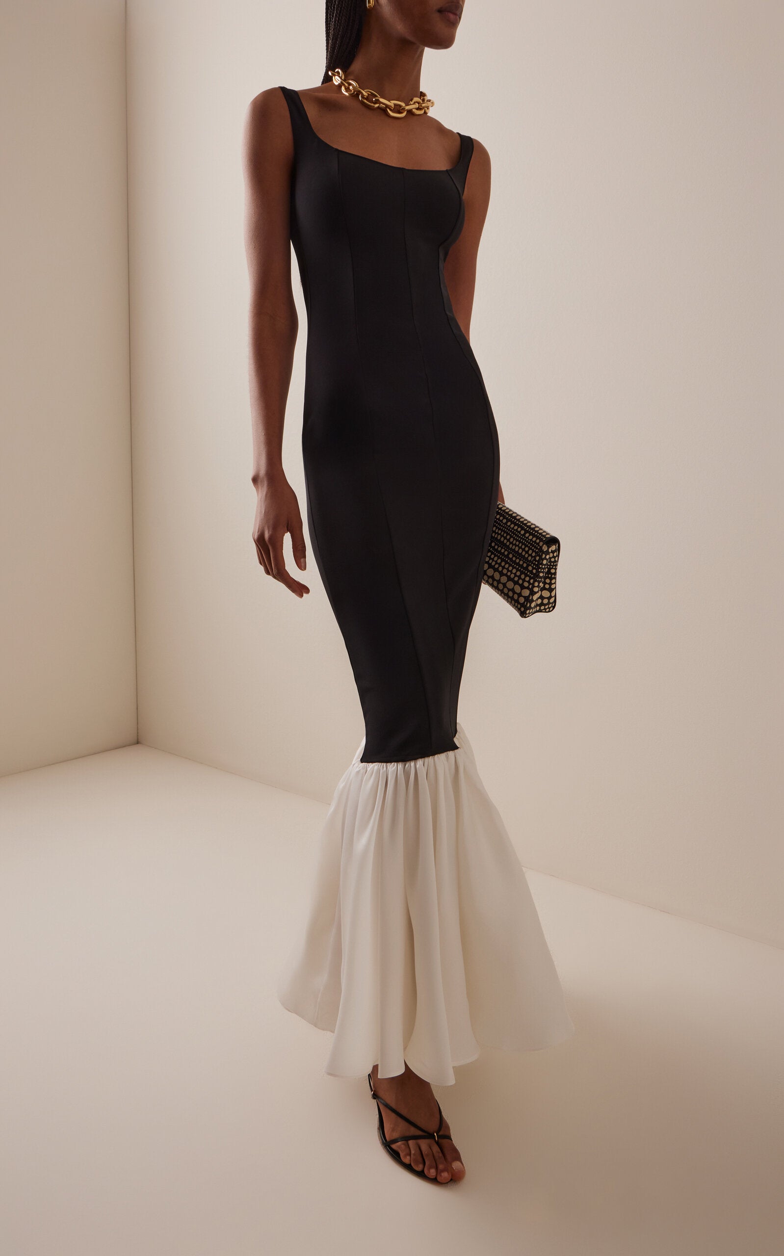 Edda Organza-Hem Silk Gown Gentle beautiful and grand