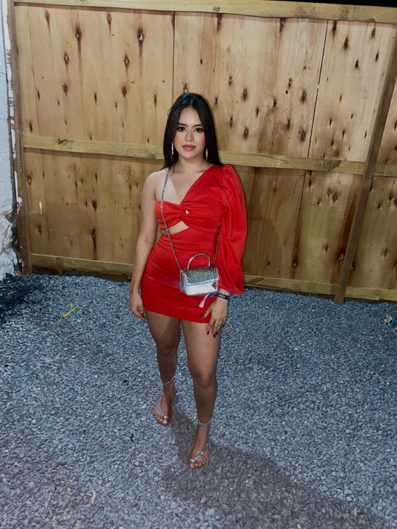 Beautiful short prom dress. Elegant Dresses Party Gown sequin homecoming dress