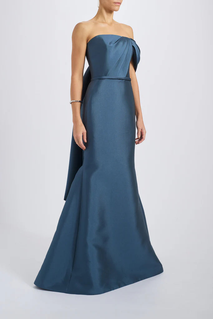 Asymmetric Bow Gown Simple atmospheric beautiful and unique design