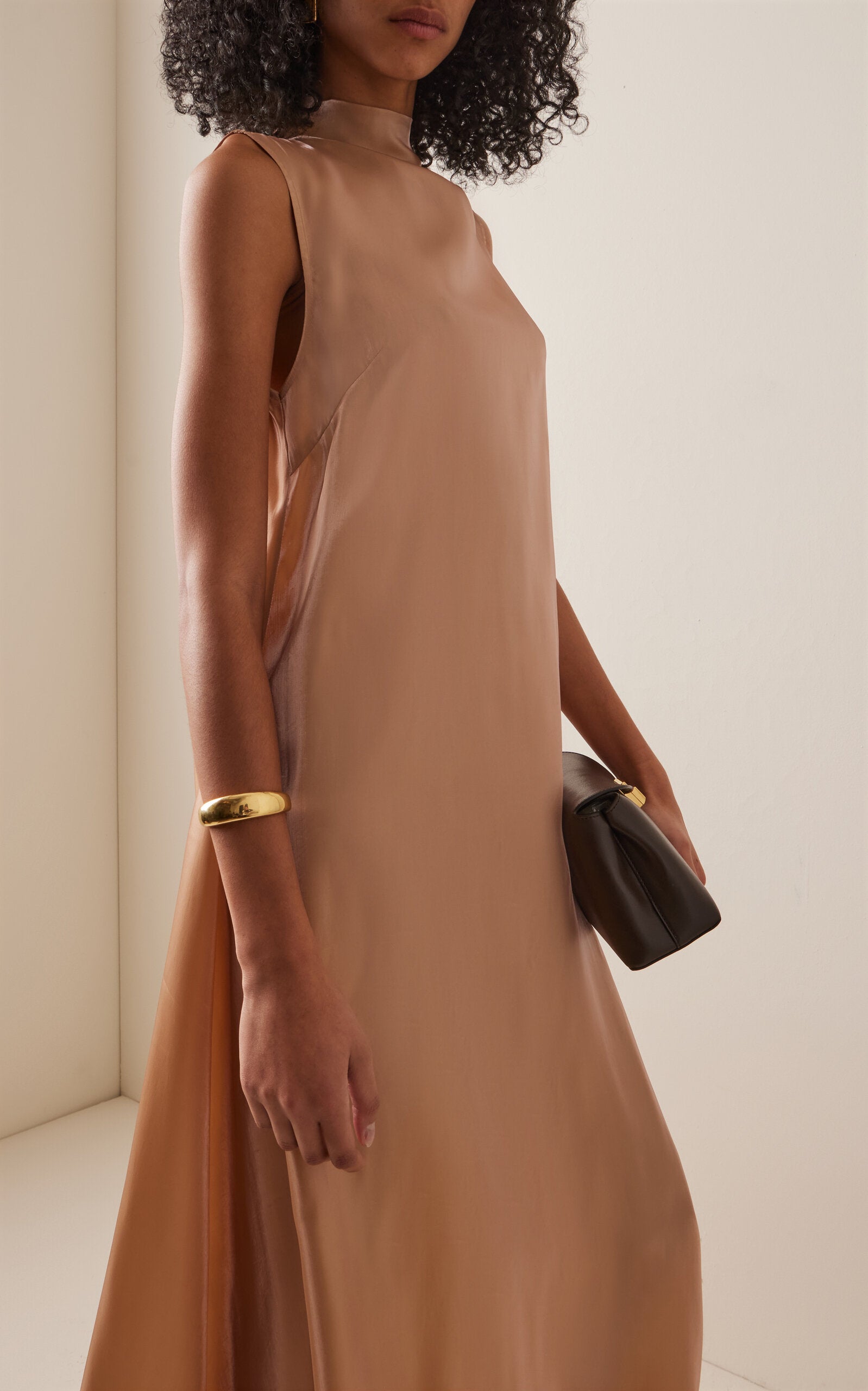 Araya Dress  Araya Simple gentle beautiful and grand