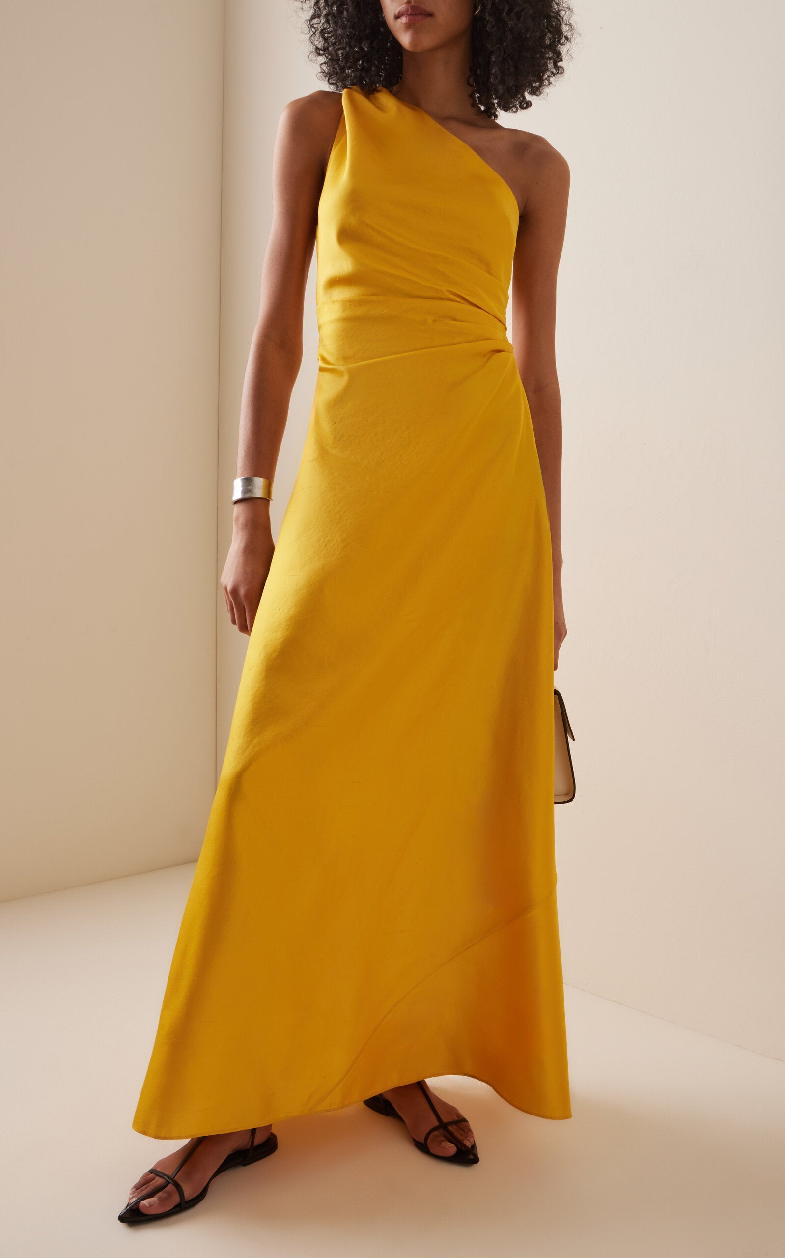 Este Silk Dress  Este Silk Simple gentle beautiful and grand