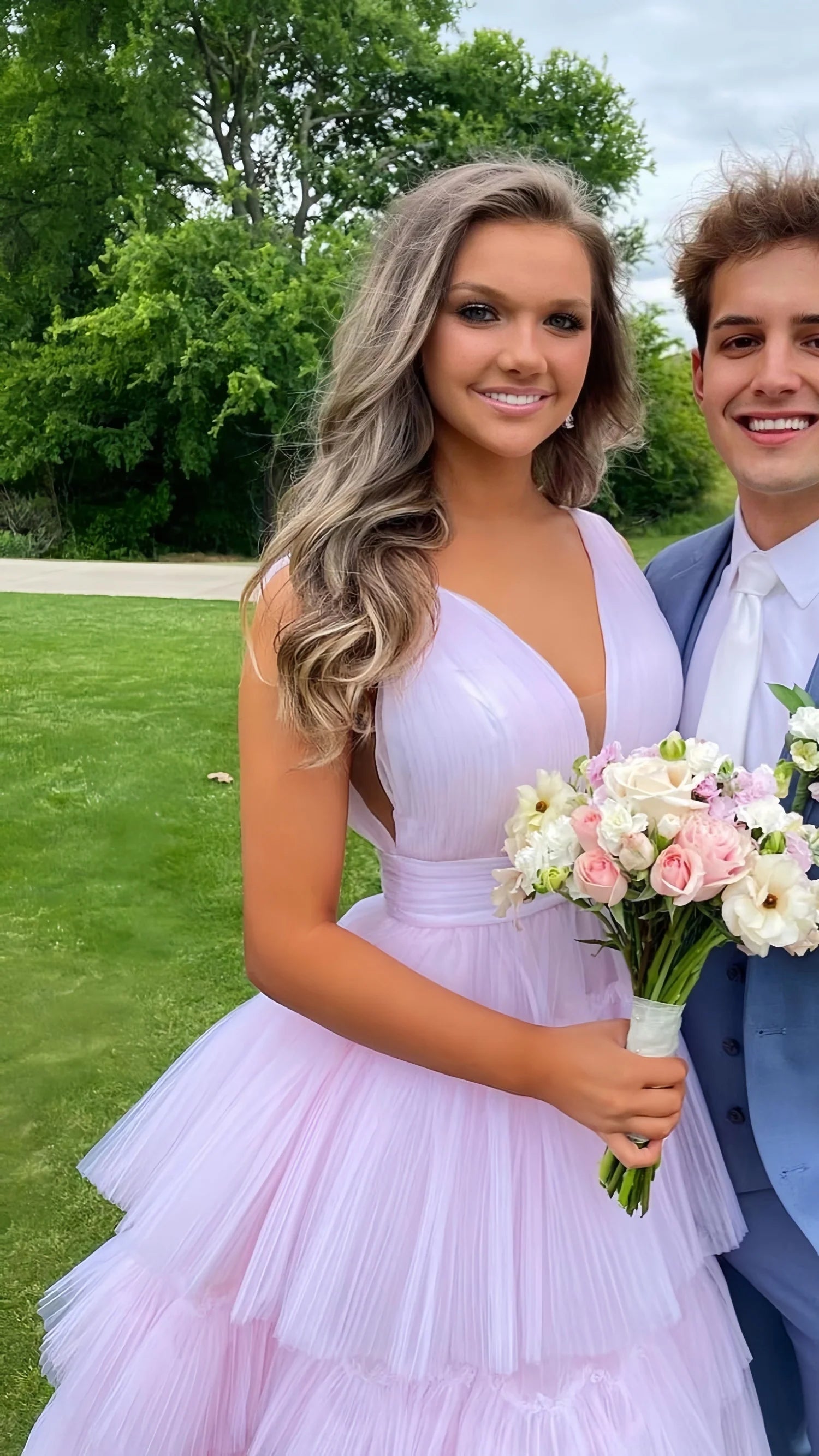 Sexy Mermaid Beautiful elegant and unique design Prom Dress Pink V-Neck Tulle Prom Dresses Ruffle Floor Length Evening Party Gown