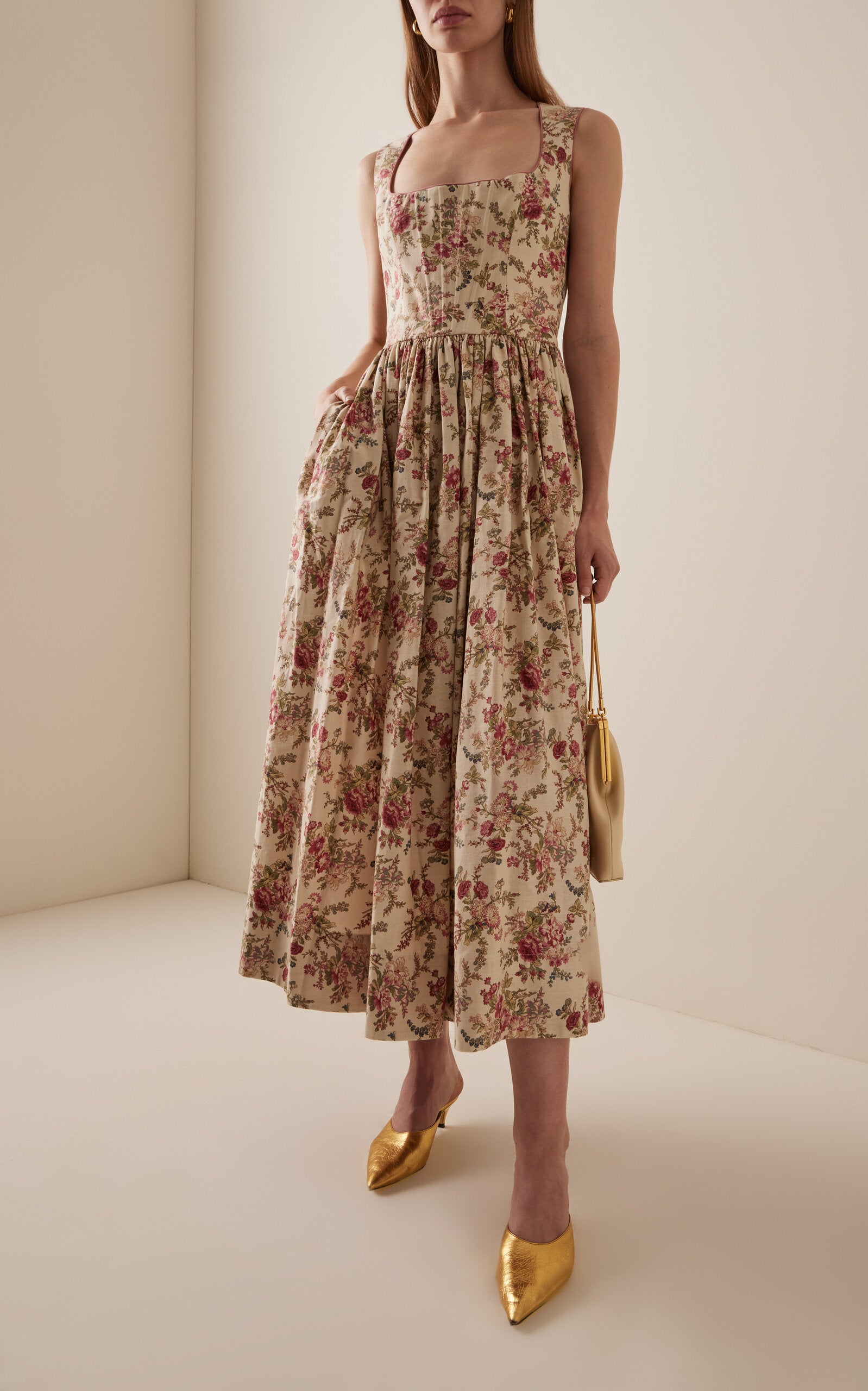 Cotton Midi Apron Dress Full of charm simple and atmospheric
