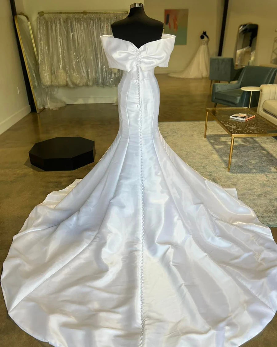 Off-the-Shoulder Bow Trumpet Long Wedding Dress