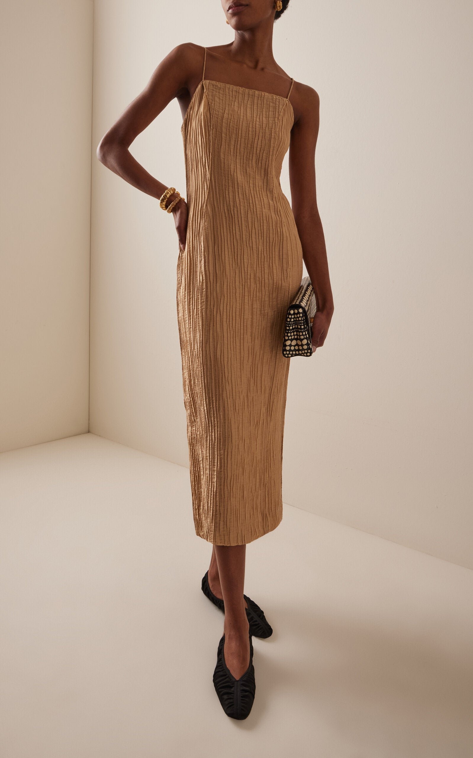 Midi Dress Full of charm simple and atmospheric