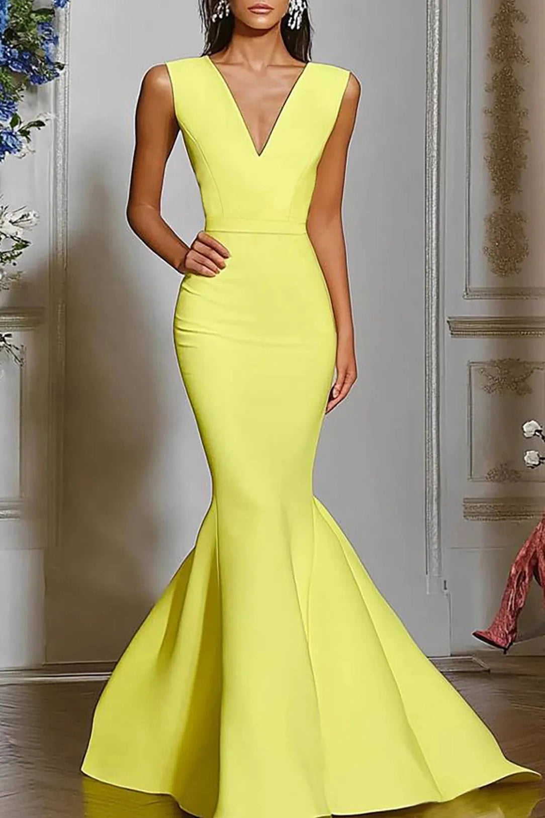 Formal Evening Dress Yellow Sleeveless V-Neck Mermaid Floor-Length Gown