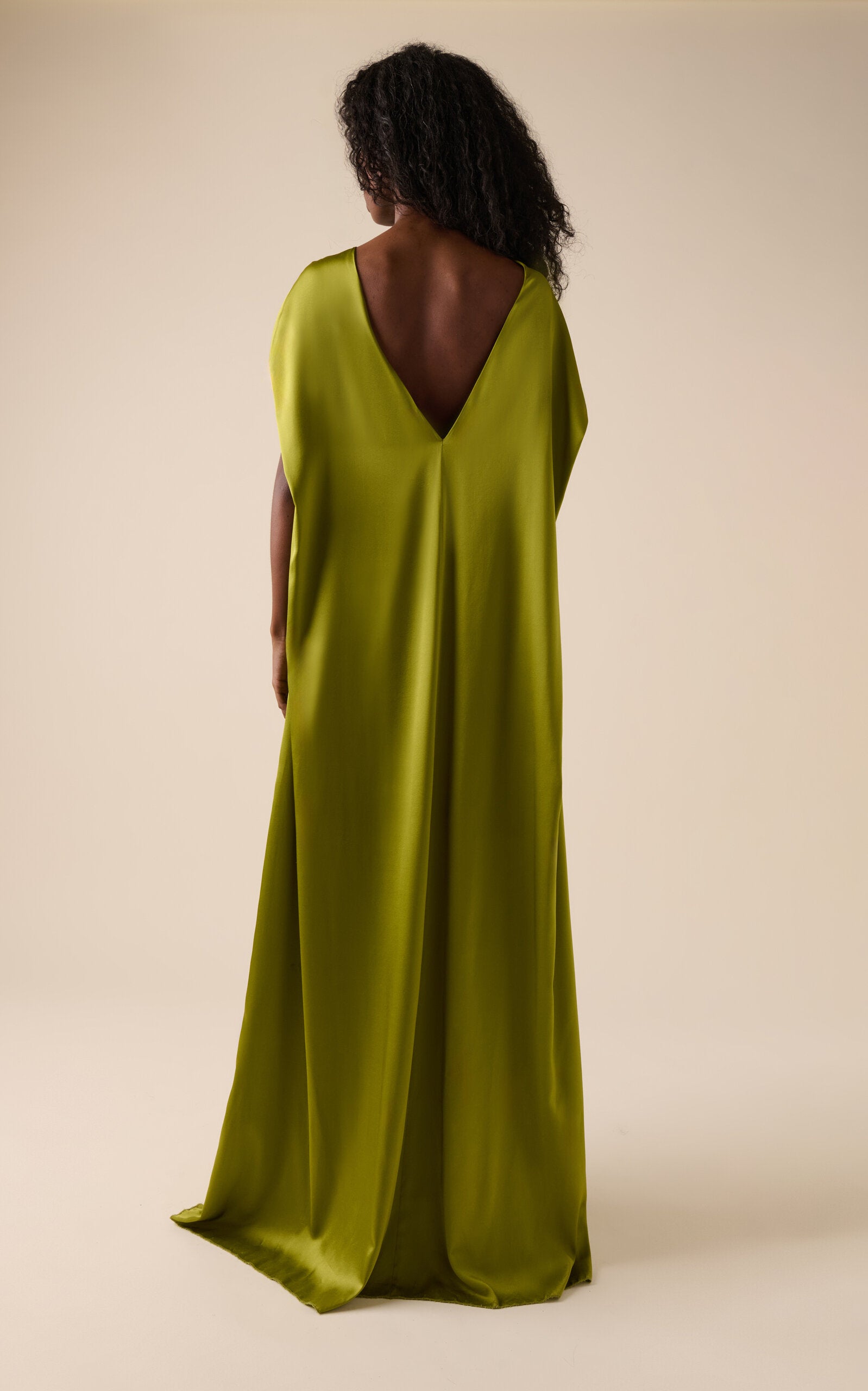 Satin Stretch-Silk Gown Gentle beautiful and grand