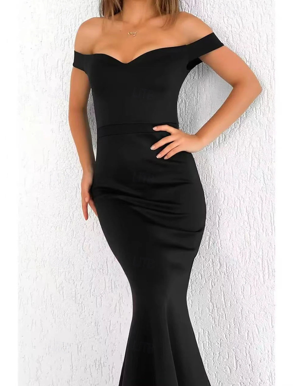 Mermaid / Trumpet Evening Gown Elegant Dress Evening Party Black Tie Gala Sweep / Brush Train Short Sleeve Off Shoulder Wednesday Addams Family Cotton Blend Backless with Fringe