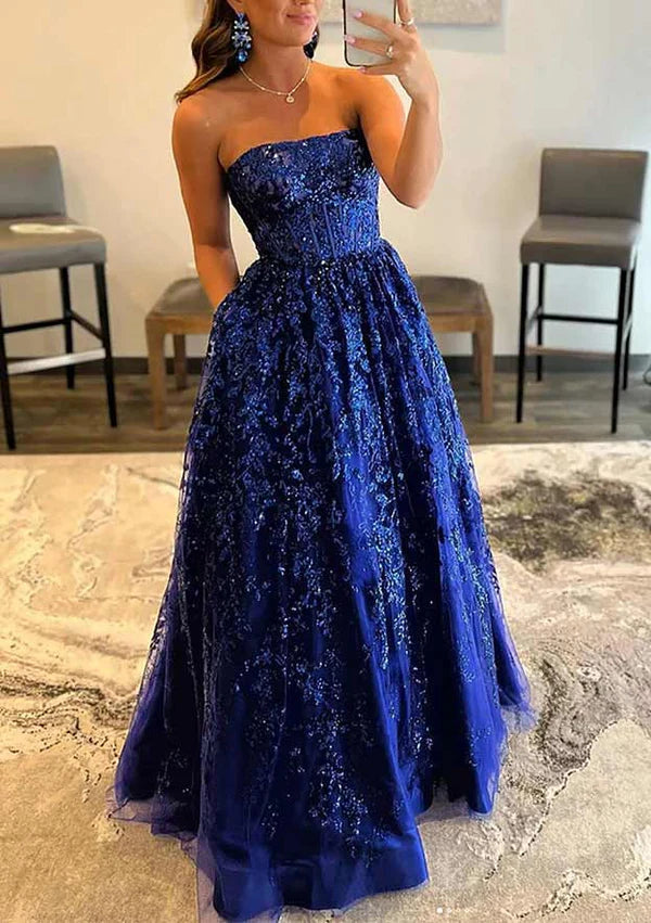A-Line Beautiful Strapless Laced Prom Dress/Evening Dress with Pockets for Special Occasions Simple gentle atmospheric and unique design
