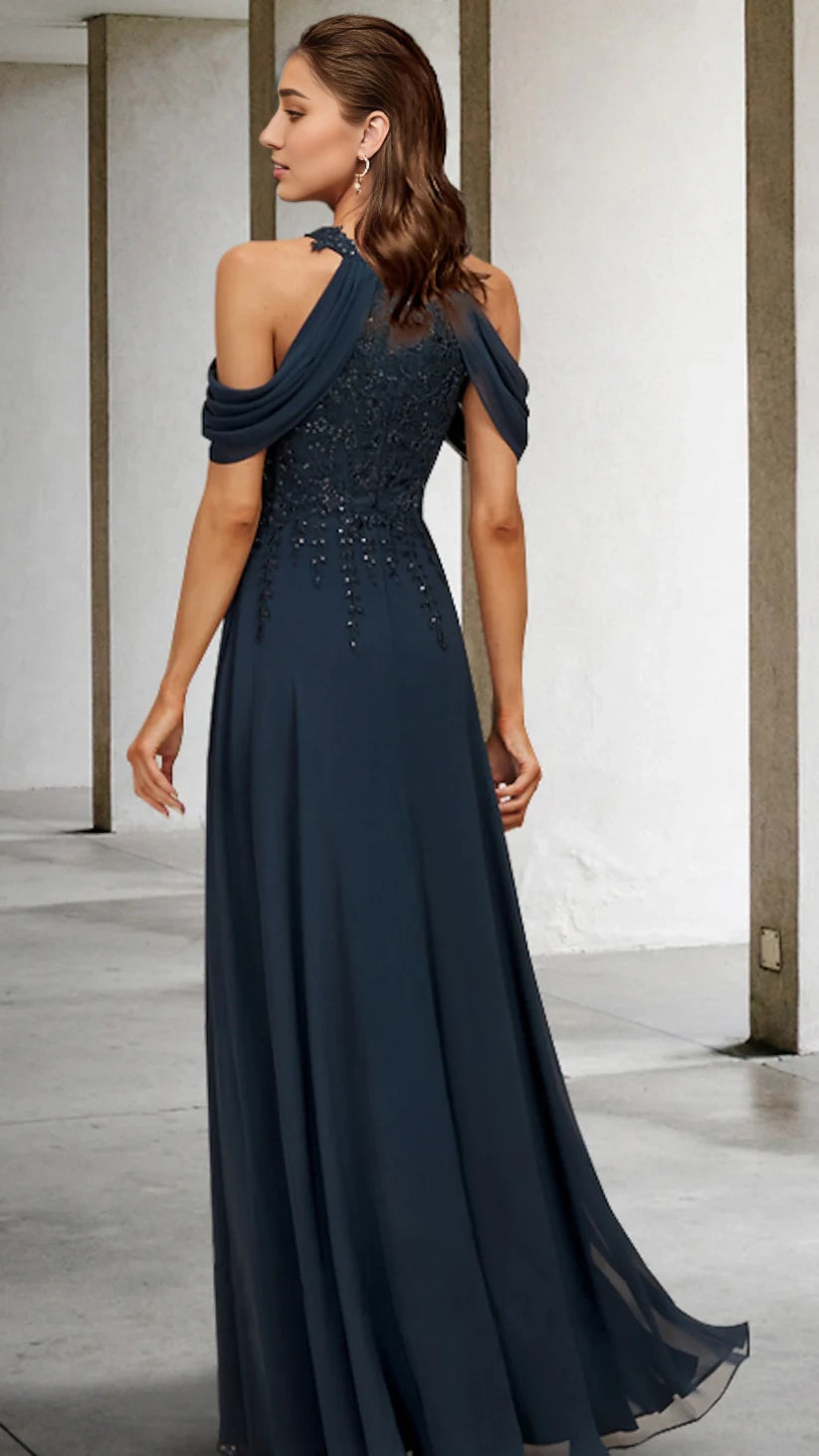 A-Line Mother of the Bride Dress Halter Neck Floor Length Lace Tulle Sequined Sleeveless with Sequin Appliques simple gentle atmospheric and unique desi Bring summer colors to enhance whiteness