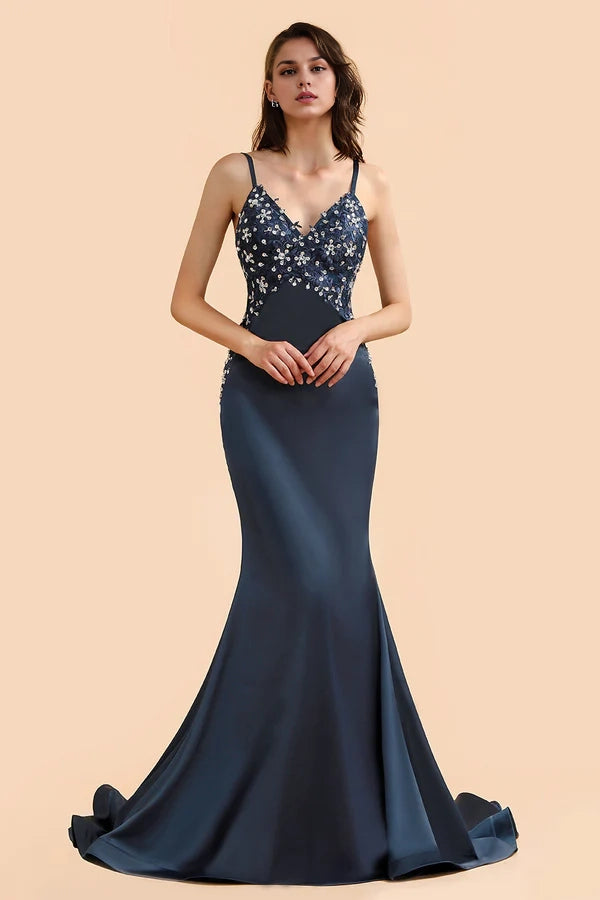 Affordable Spaghetti Straps V-Neck Prom Dresses Sleeveless Appliques Beadings Party Dresses Simple gentle atmospheric and unique design