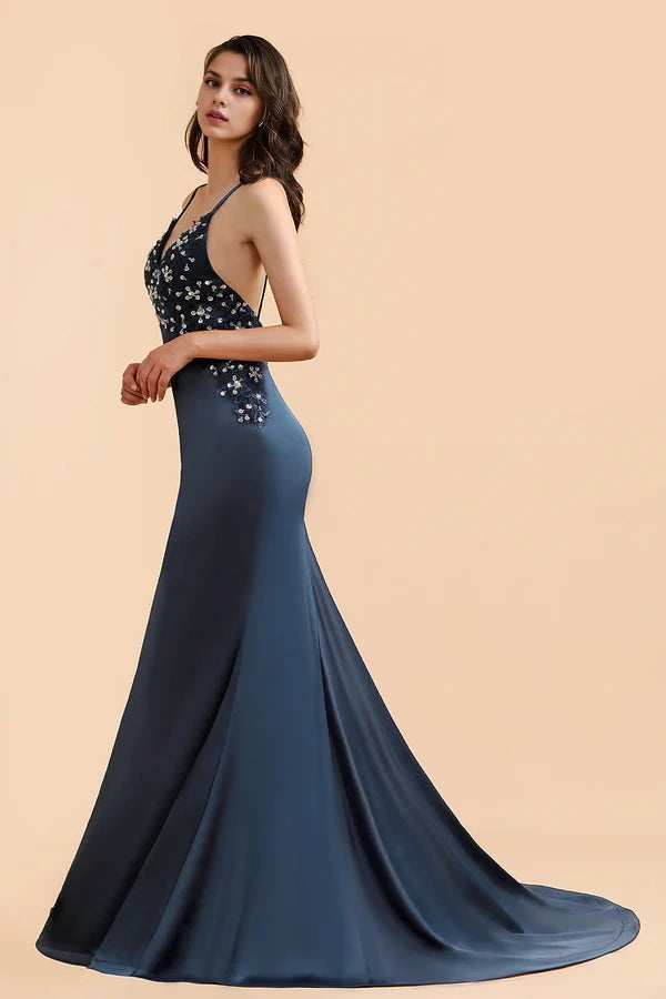 Affordable Spaghetti Straps V-Neck Prom Dresses Sleeveless Appliques Beadings Party Dresses Simple gentle atmospheric and unique design