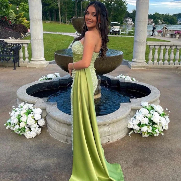 Amazing Column One-Shoulder Sleeveless Satin Split Front Prom Gown with Chic Appeal Simple gentle atmospheric and unique design