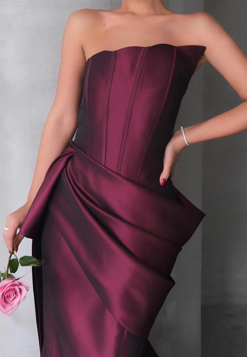 Asymmetrical Sleeveless Pleated Sheath Evening Dress simple gentle atmospheric and unique desi Bring summer colors to enhance whiteness