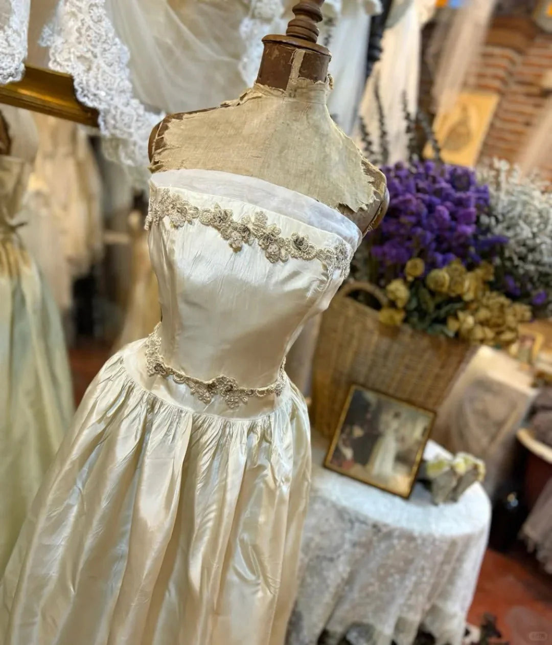 Ivory Short Simple Fashion Satin Homecoming Dress Birthday Party Dress simple gentle atmospheric and unique desi Bring summer colors to enhance whiteness