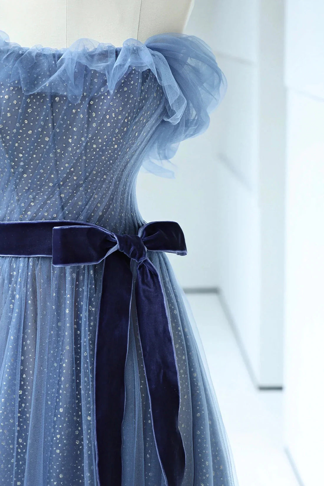 Beautiful Blue Floor Length Prom Dress A-line Strapless Tulle Evening Dress simple gentle atmospheric and unique desi Bring summer colors to enhance white