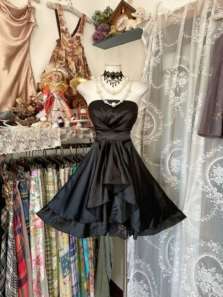 Black Retro A Line Strapless Ruffle Satin Short Homecoming Dress Cocktail Dress simple gentle atmospheric and unique desi Bring summer colors to enhance whiteness