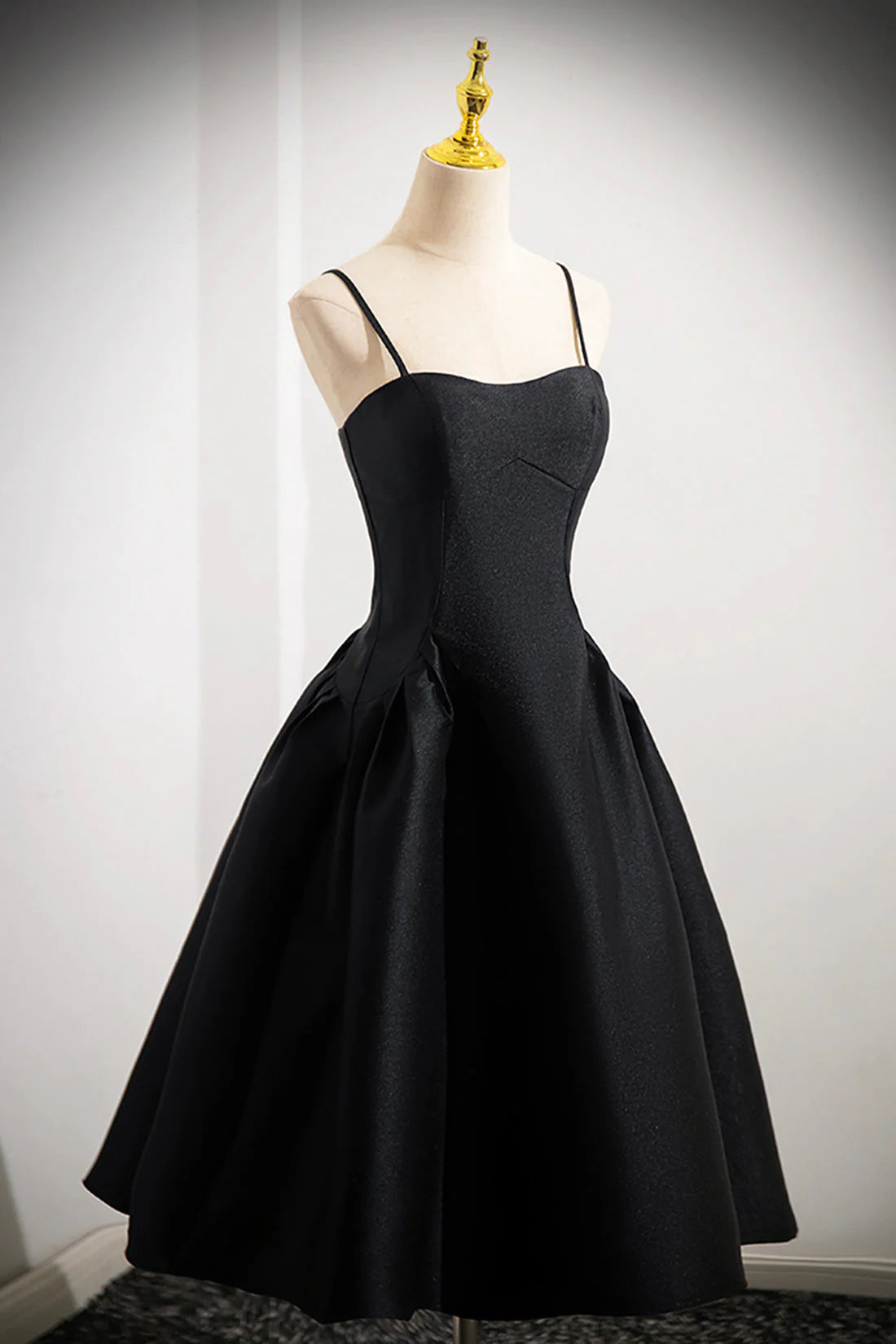 Black Spaghetti Strap Satin Short Prom Dress Simple A-Line Homecoming Party Dress simple gentle atmospheric and unique desi Bring summer colors to enhance white