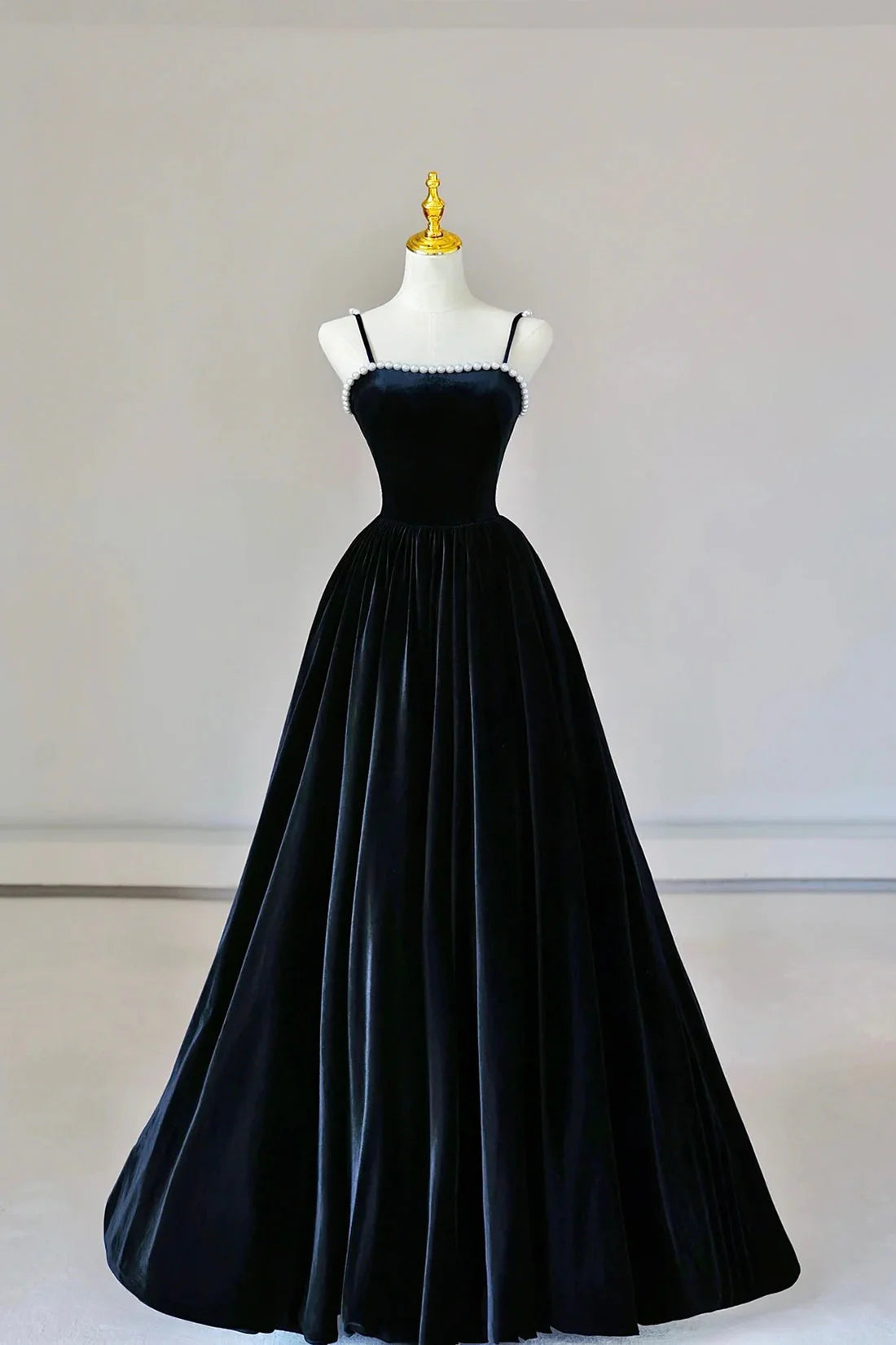 Black Spaghetti Strap Velvet Long Prom Dress with Pearls A-Line Evening Dress Party Dress simple gentle atmospheric and unique desi Bring summer colors to enhance white