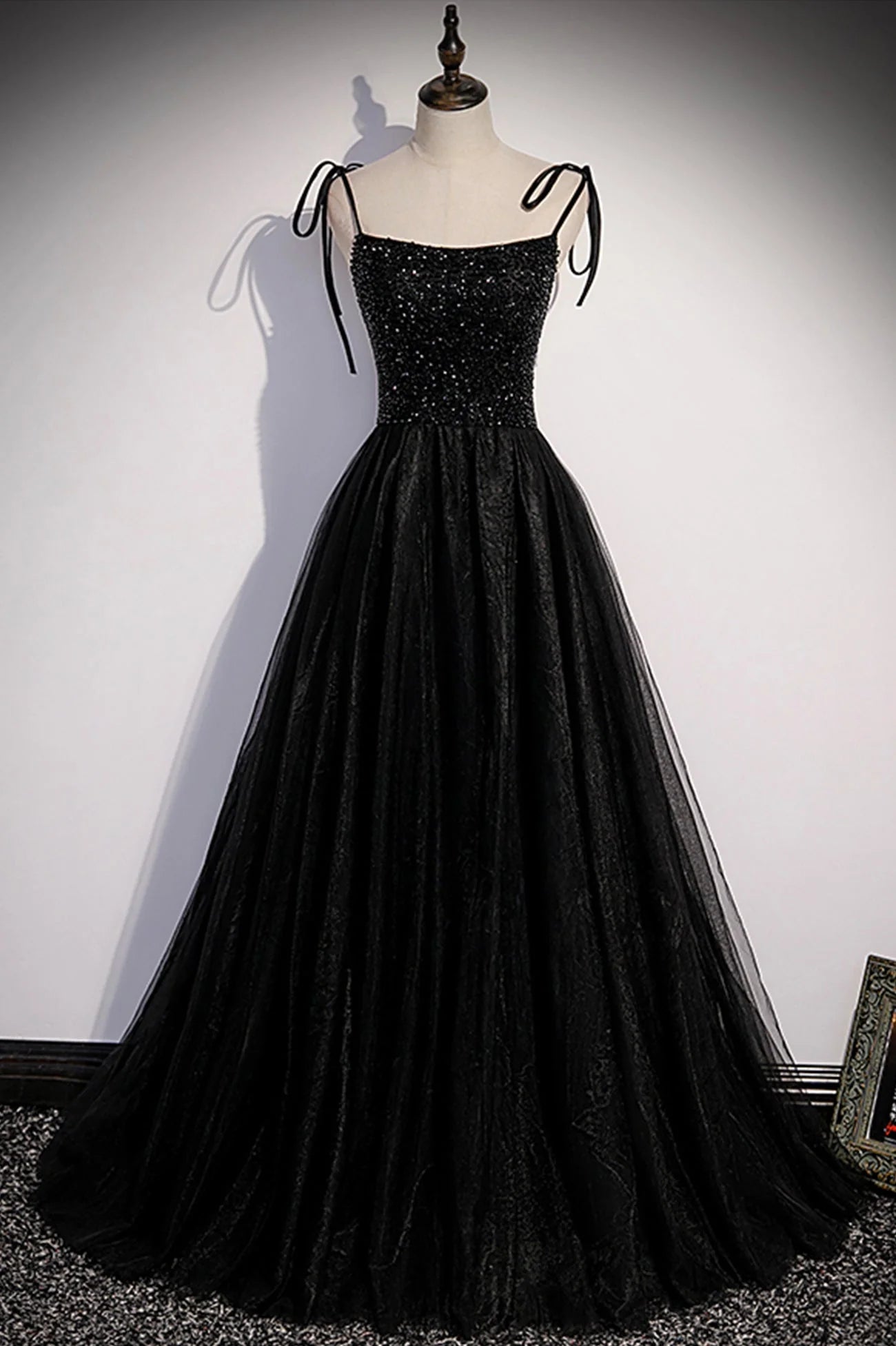 Black Tulle Beaded Long Prom Dress A-Line Spaghetti Straps Evening Dress simple gentle atmospheric and unique desi Bring summer colors to enhance whitenes