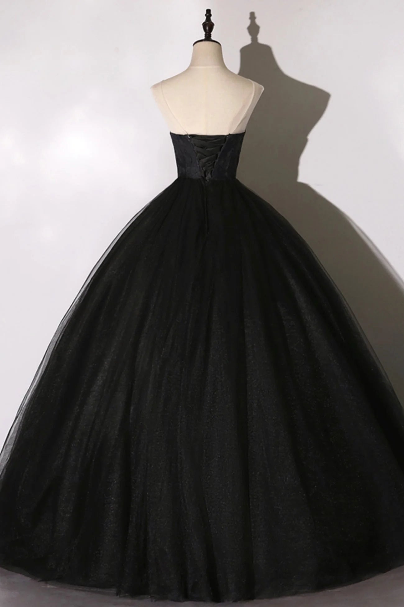 Black Tulle Lace Long Prom Dress Black Scoop Neckline Evening Party Dress simple gentle atmospheric and unique desi Bring summer colors to enhance whitenes