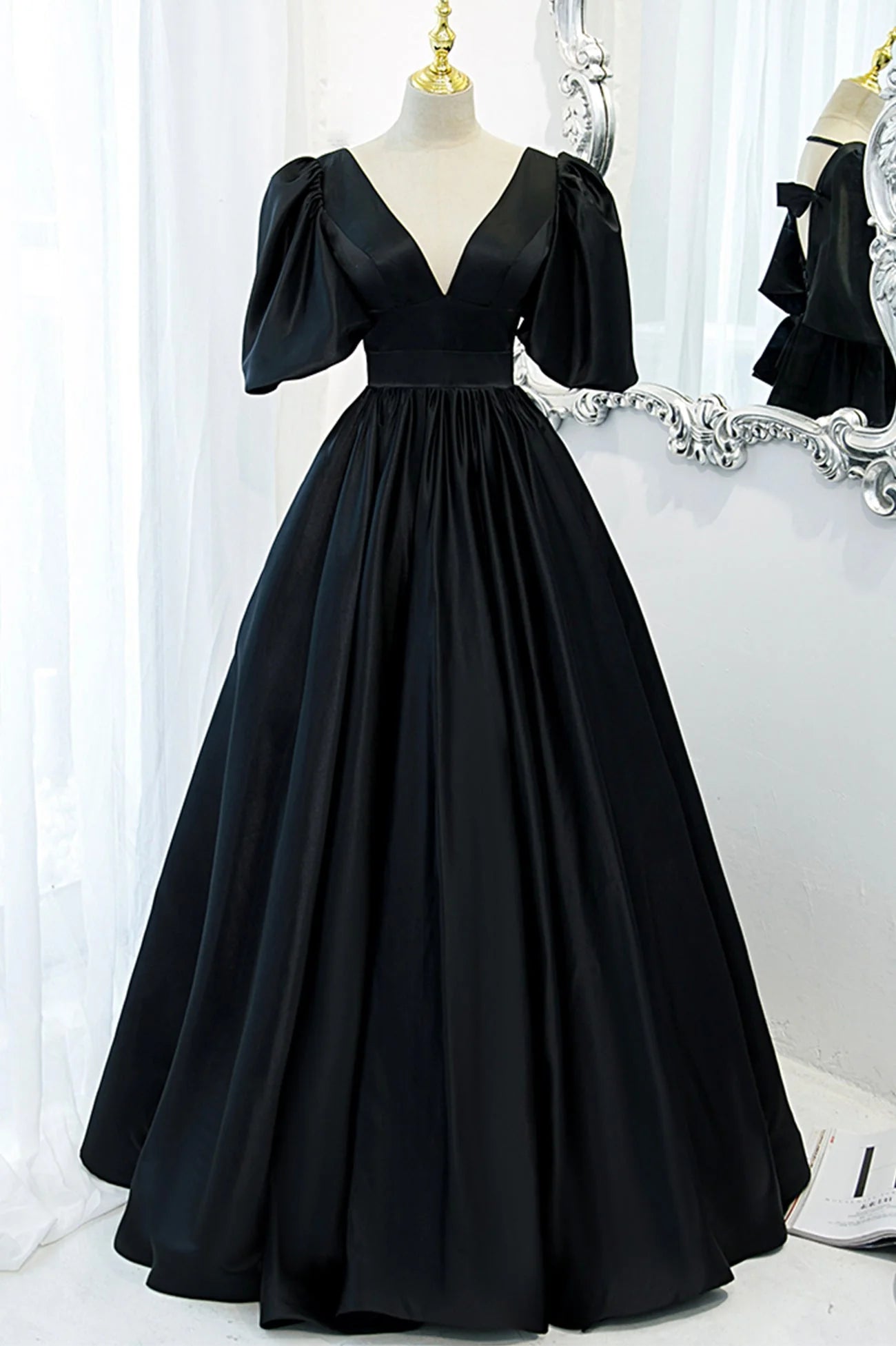 Black V-Neck Satin Long Prom Dress  A-Line Short Sleeve Evening Dress imple gentle atmospheric and unique desi Bring summer colors to enhance whitenes