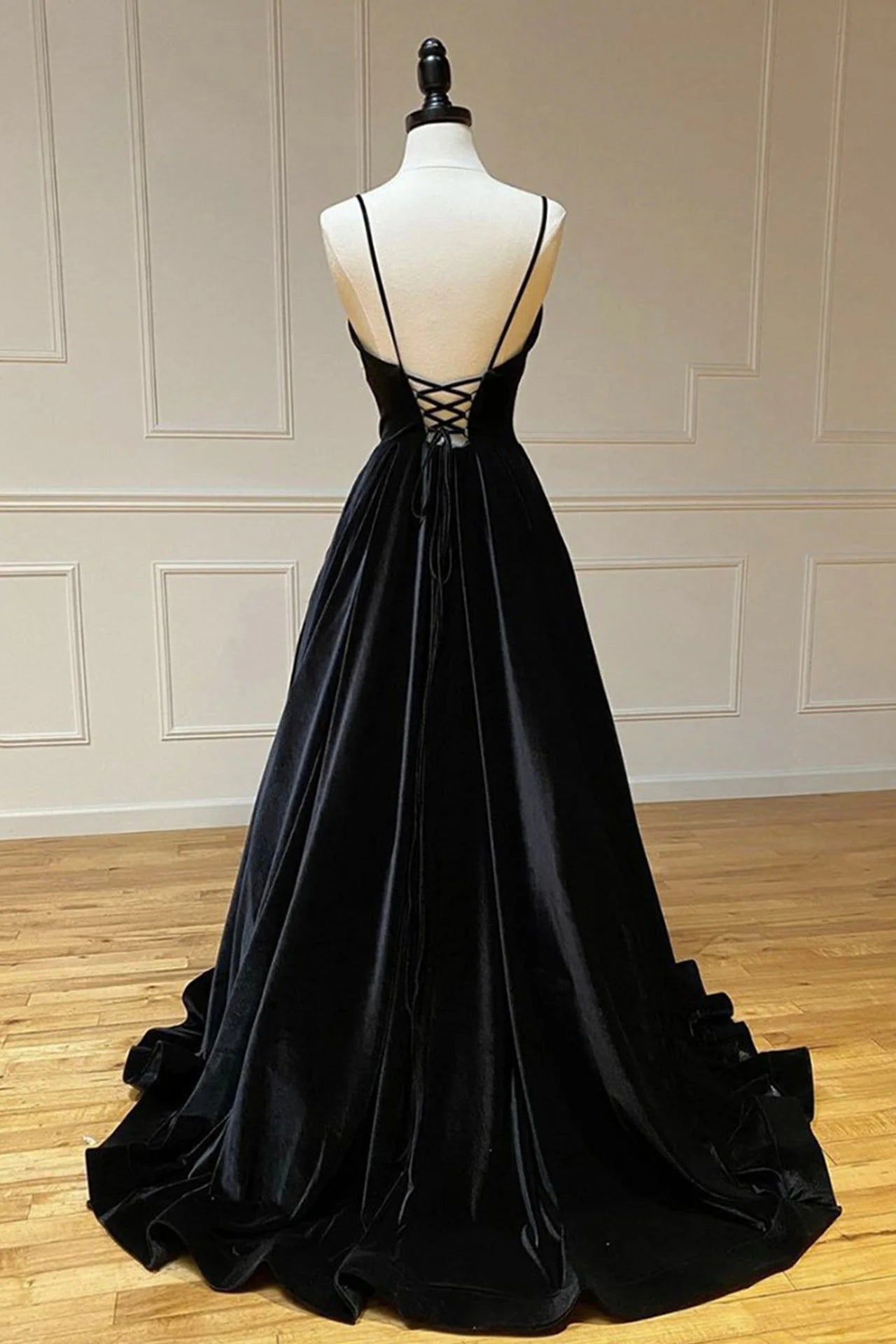 Black Velvet Long A-Line Prom Dress V-Neck Backless Evening Formal Dress simple gentle atmospheric and unique desi Bring summer colors to enhance whitenes