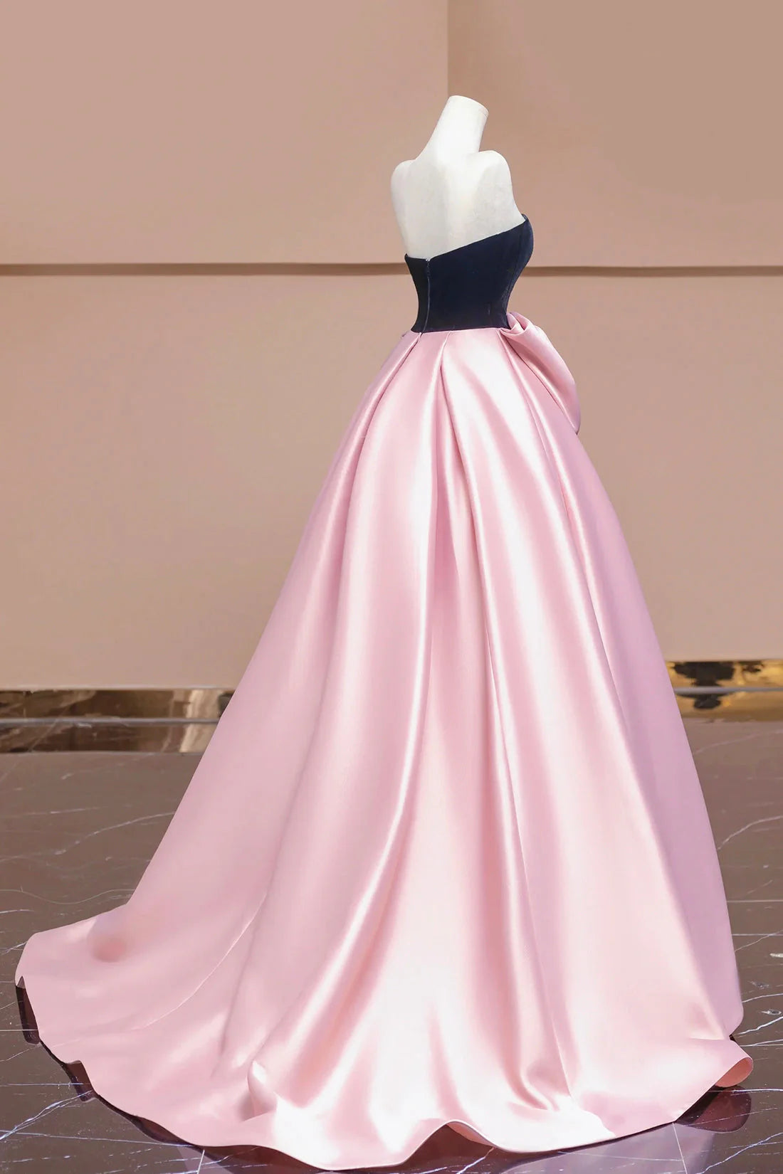 Black Velvet  Satin Long with Bow Beautiful A-Line Strapless Formal Party DressBridesmaid Dresses Burgundy Velvet Long Prom Dress Off the Shoulder Evening Party Dress