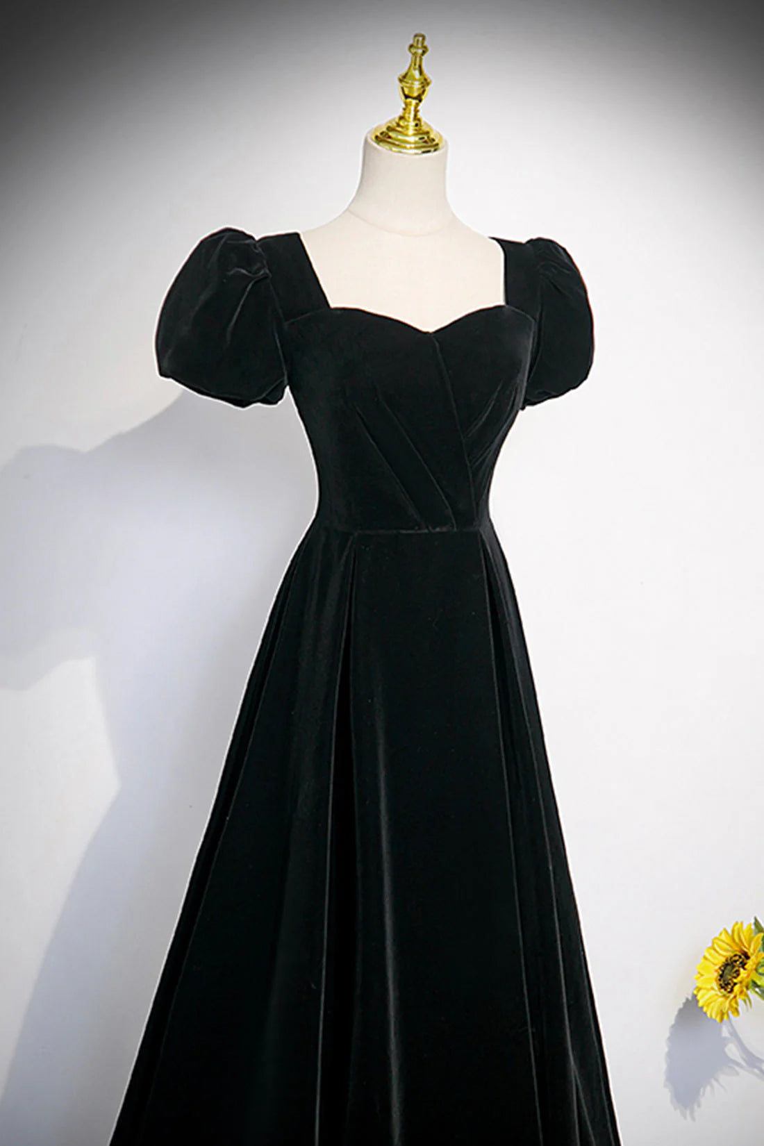 Black Velvet Short Sleeve Floor Length Prom Dress Simple A-Line Evening Party Dress simple gentle atmospheric and unique desi Bring summer colors to enhance white