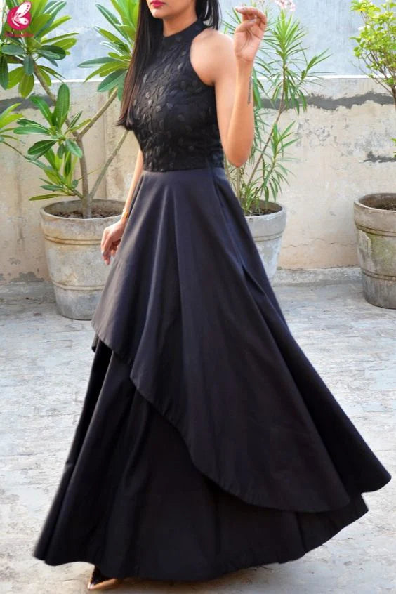 Black long dress, high neck sleeveless, upper body lace patchwork suitable for dinners, parties, etc