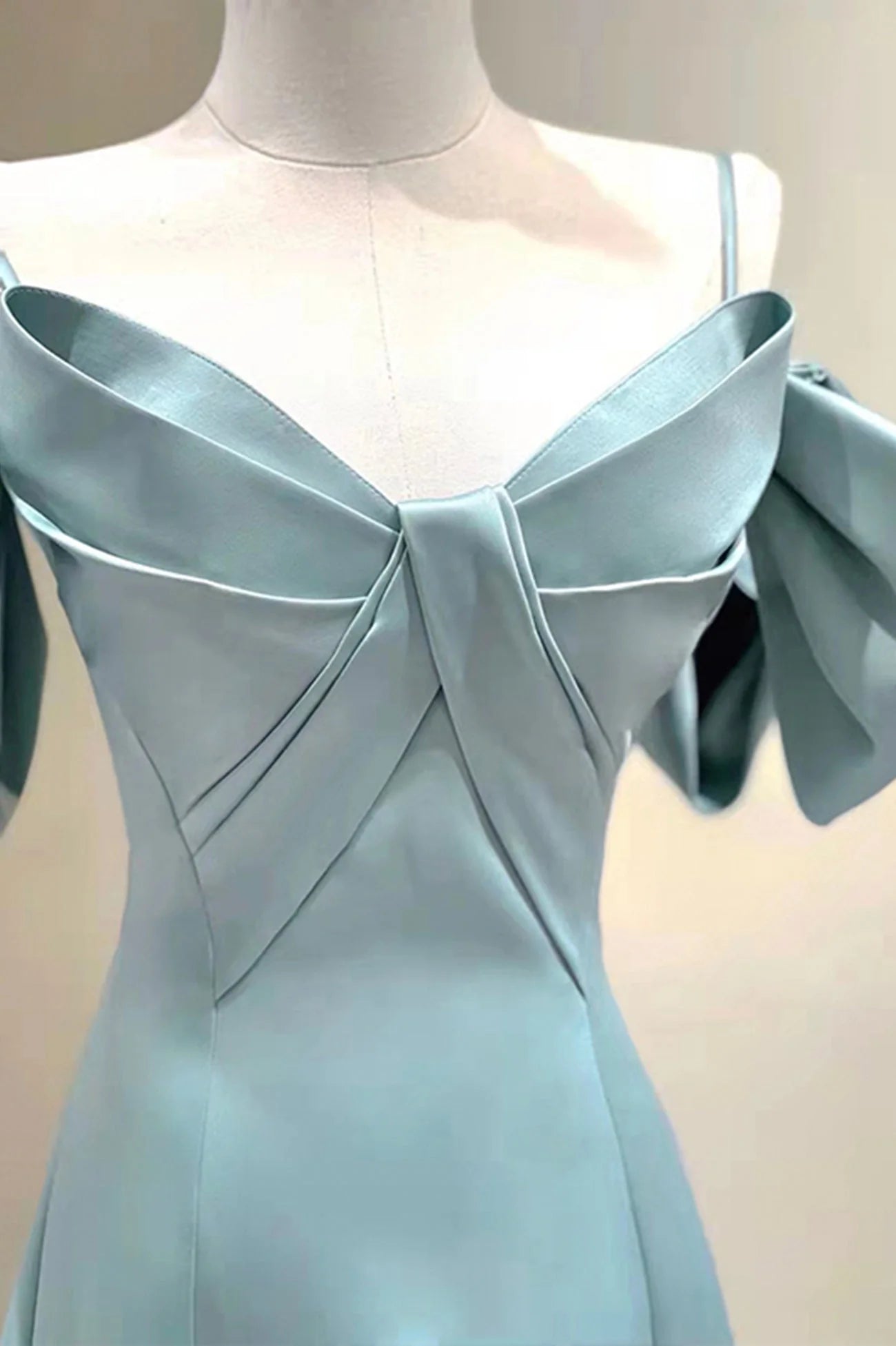 Blue Satin Long A-Line Prom Dress Unique Spaghetti Straps Evening Dress simple gentle atmospheric and unique desi Bring summer colors to enhance whitenes