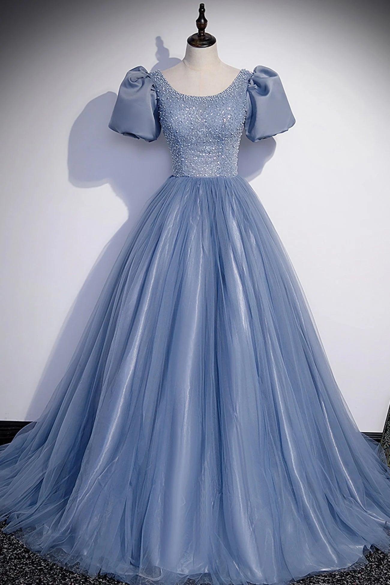 Blue Scoop Tulle Long Prom Dress A-Line Short Sleeve Formal Dress simple gentle atmospheric and unique desi Bring summer colors to enhance whitenes