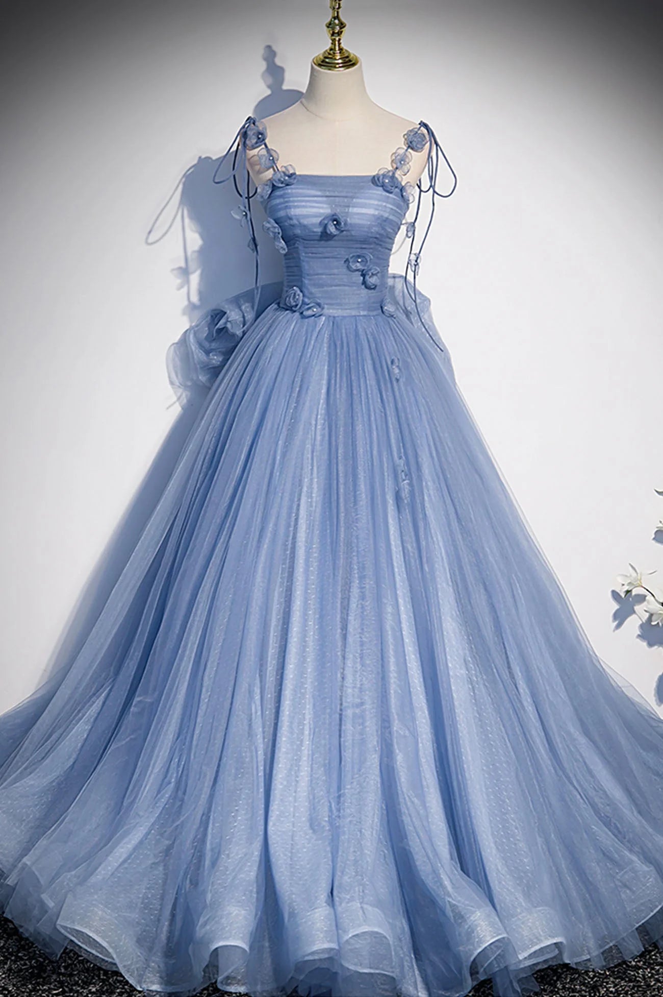Blue Tulle Long A-Line Prom Dress Blue Spaghetti Straps Party Dress with Bow simple gentle atmospheric and unique desi Bring summer colors to enhance whitenes