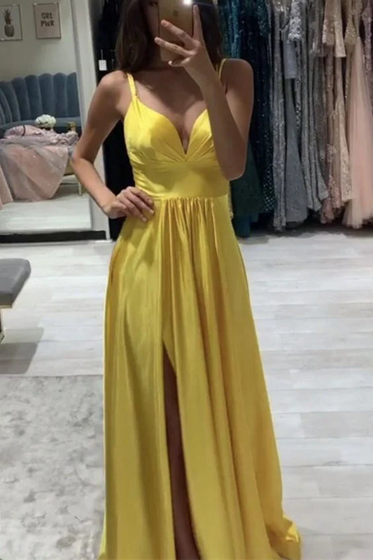 Bright yellow long dress with suspender, deep V-neck, high waist, and large skirt with slit, suitable for dinners, parties, and other occasions