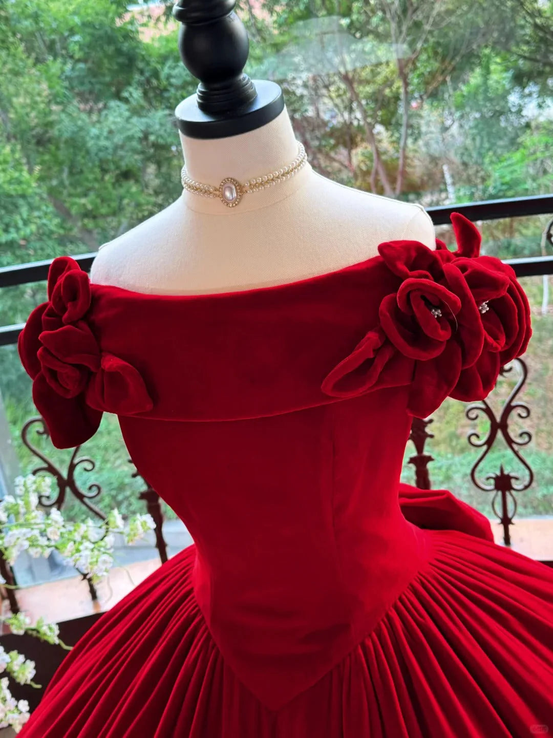 Burgundy Elegant Retro Long Velvet Quinceanera Dresses Prom Dress Graduation Dress Princess