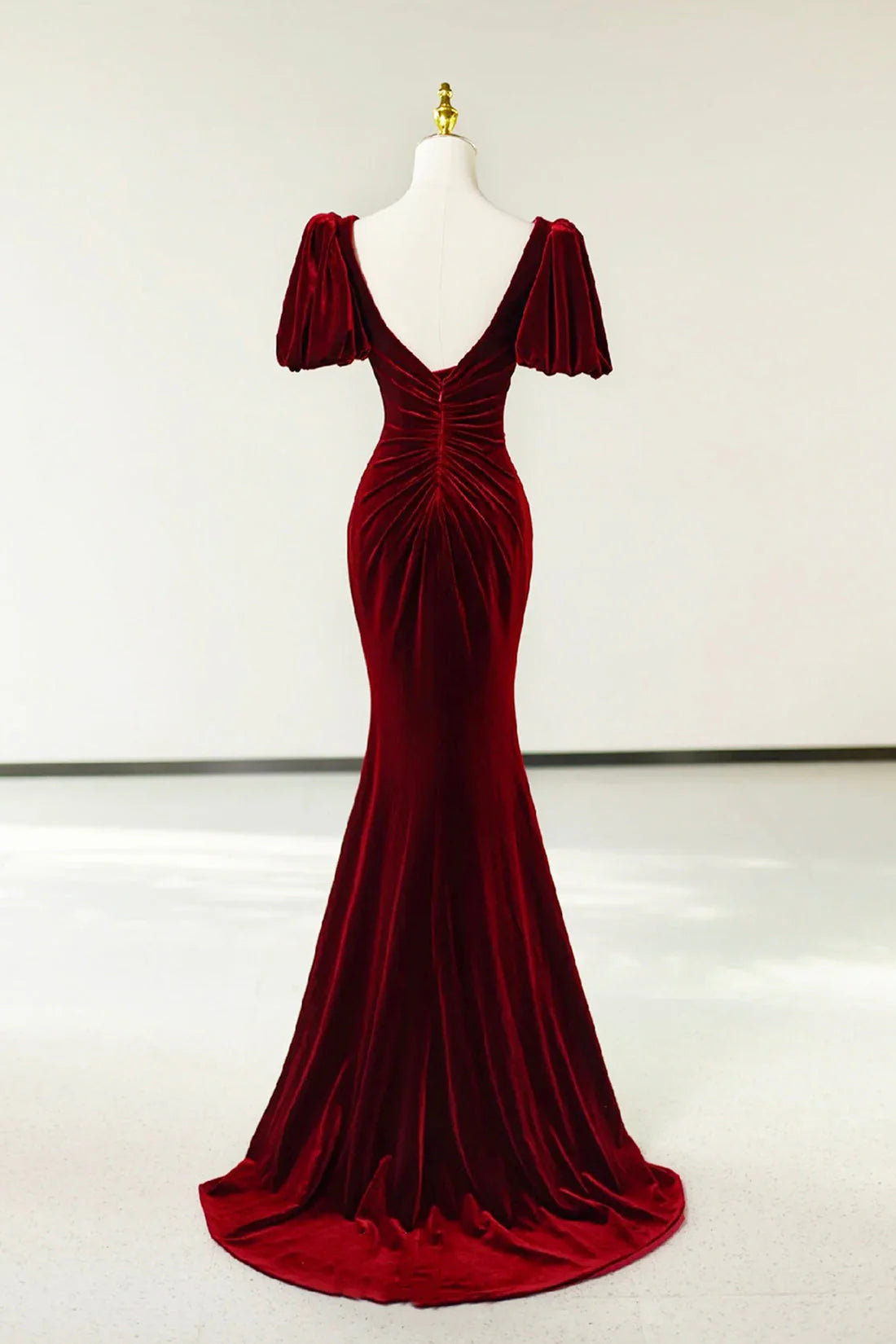 Burgundy Pleated Velvet Long Prom Dress with Slit Mermaid Backless Evening Party Dress simple gentle atmospheric and unique desi Bring summer colors to enhance white