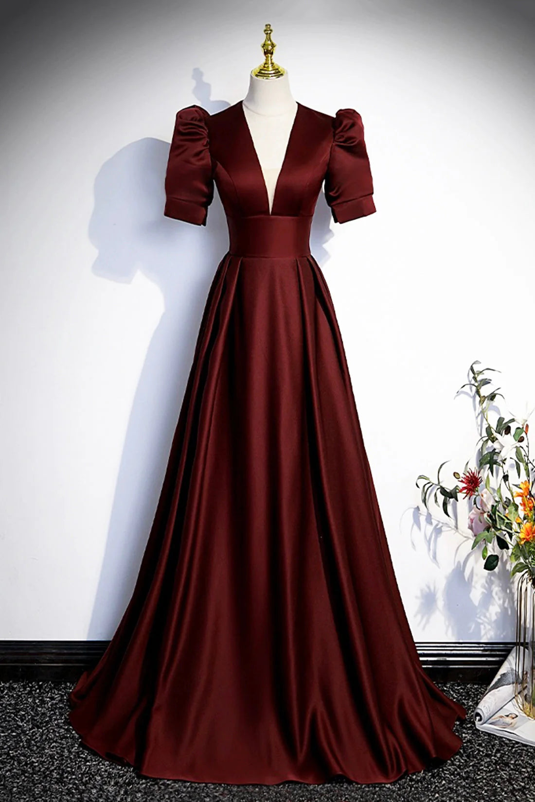 Burgundy V-Neck Satin Long Prom Dress Simple Short Sleeve Evening Party Dress simple gentle atmospheric and unique desi Bring summer colors to enhance white