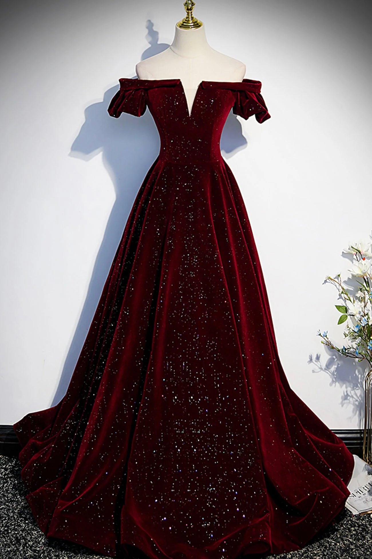 Burgundy Velvet Long Prom Dress A-Line Off the Shoulder Evening Dress simple gentle atmospheric and unique desi Bring summer colors to enhance whitenes