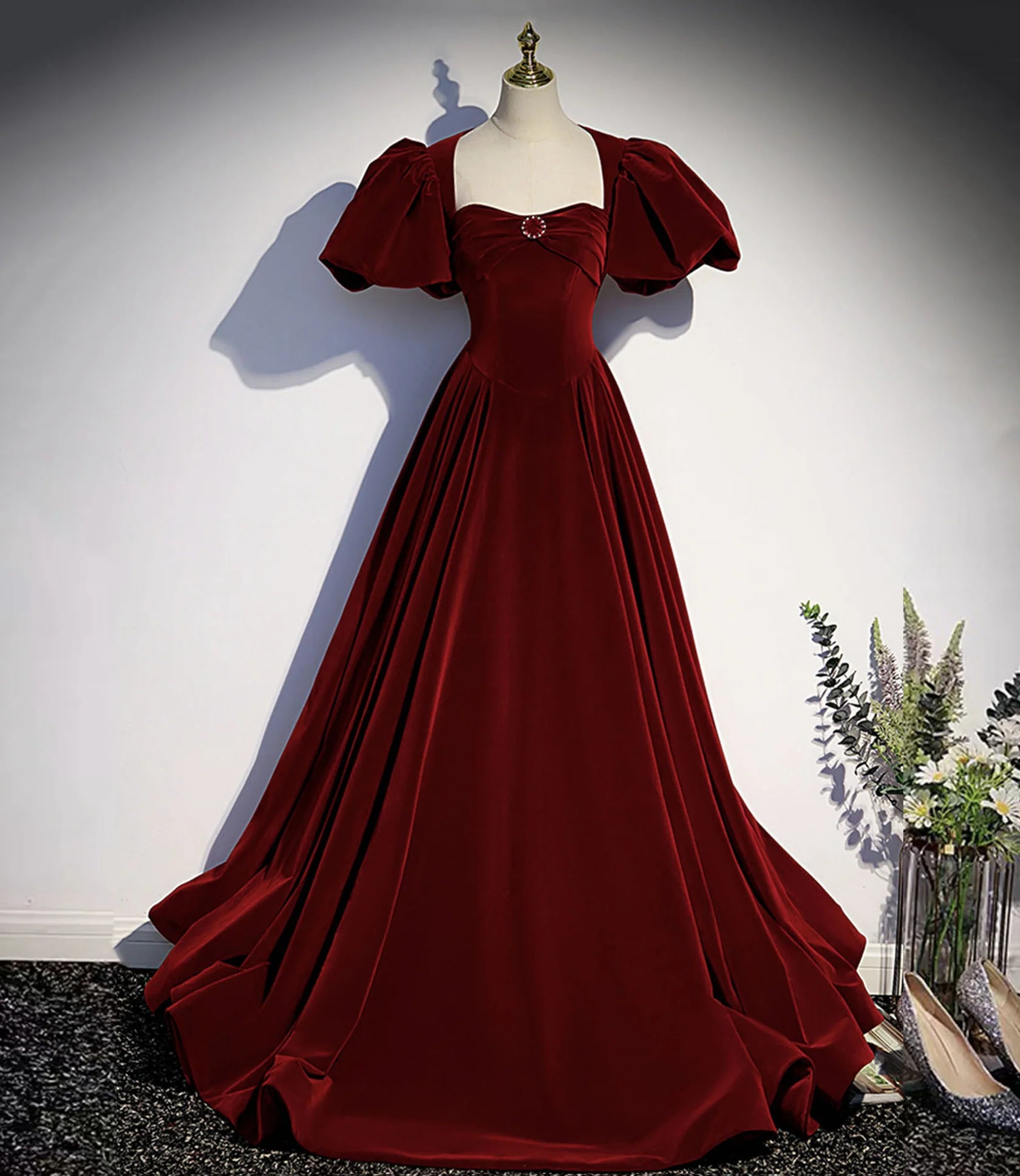 Burgundy Velvet Long Prom Dress for Wedding simple gentle atmospheric and unique desi Bring summer colors to enhance whiteness